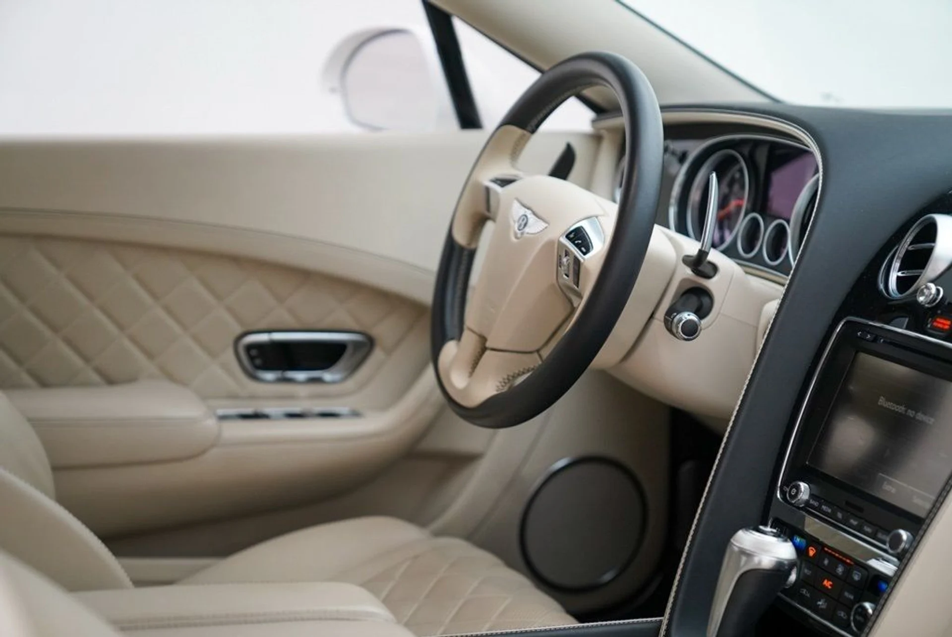 mph006_337048130_9omh8qzhg1ciaosv3xieohyqtl2w_76a8702edb