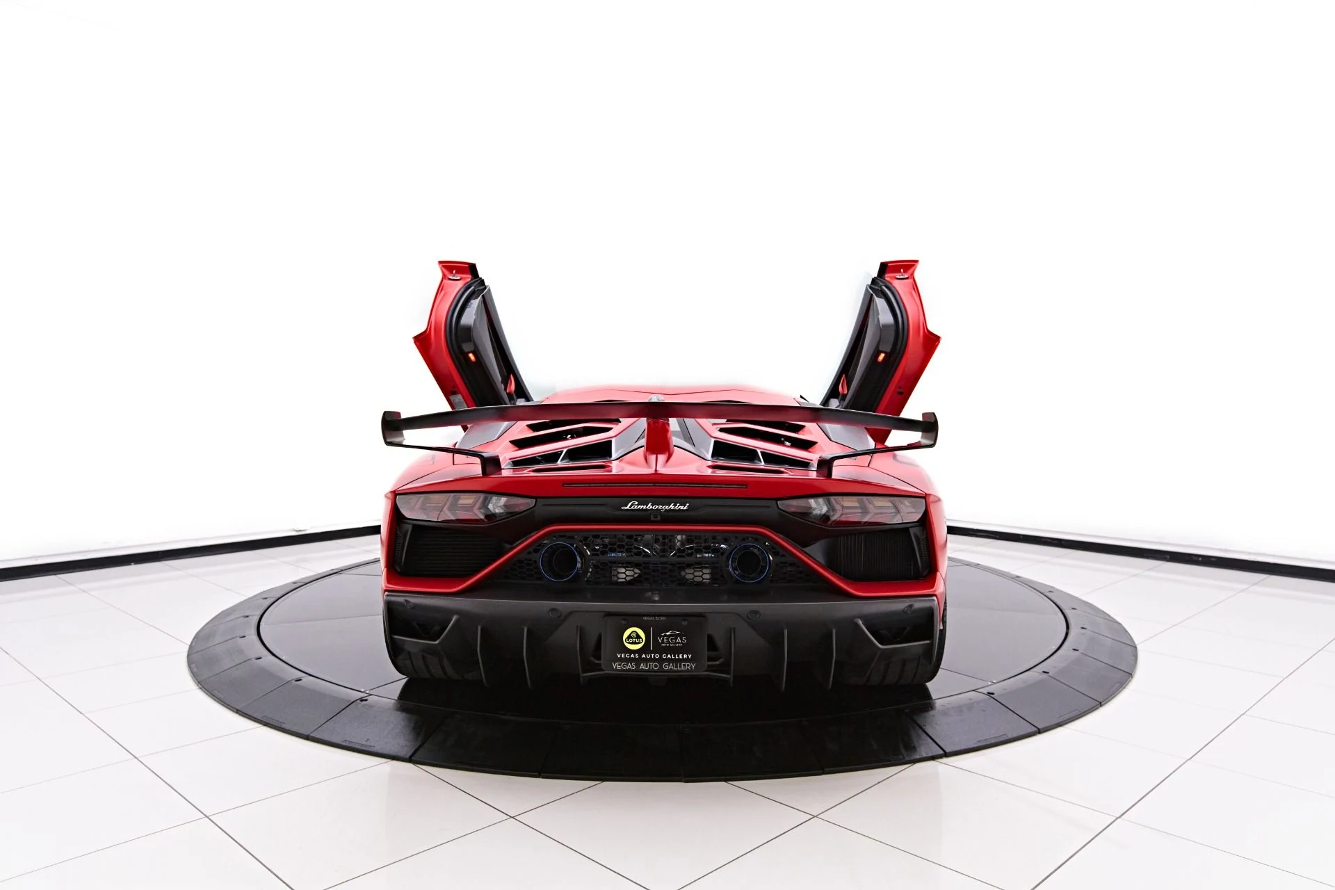mph006_3371087328_Used_2019_Lamborghini_Aventador_SVJ_Base_1660667507_773bc6c92c