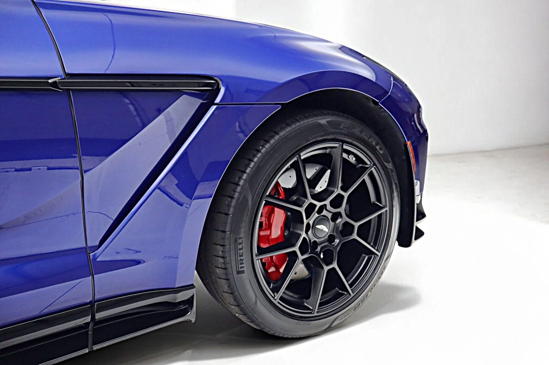 mph006_3372246085_Used_2023_Aston_Martin_DBX_707_5492677639