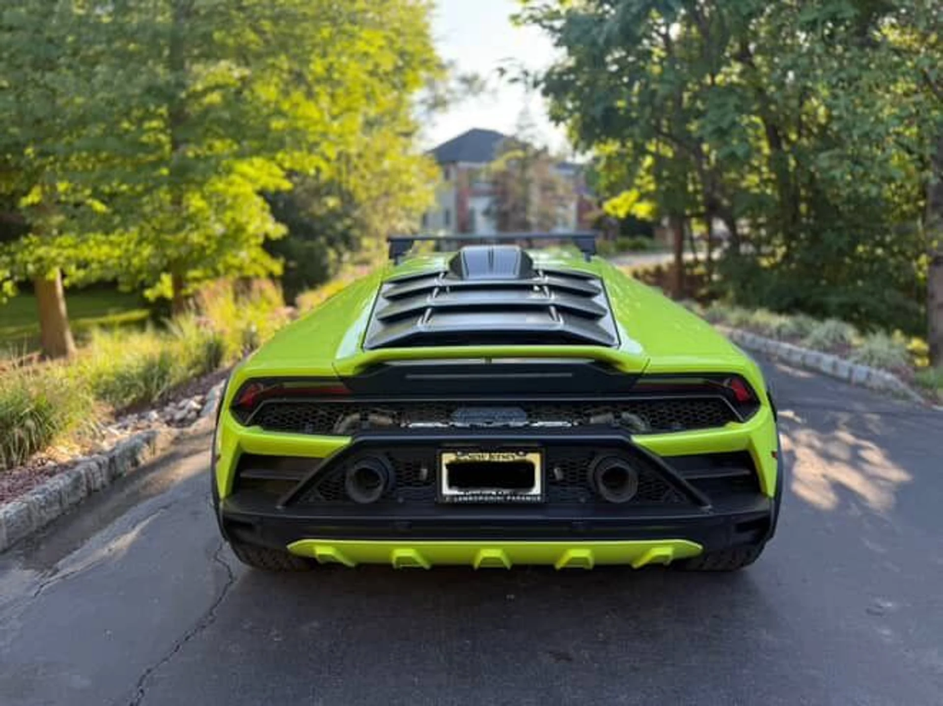 mph006_3379369804_Used_2024_Lamborghini_Huracan_Sterrato_1759167643_4ef274c3c9