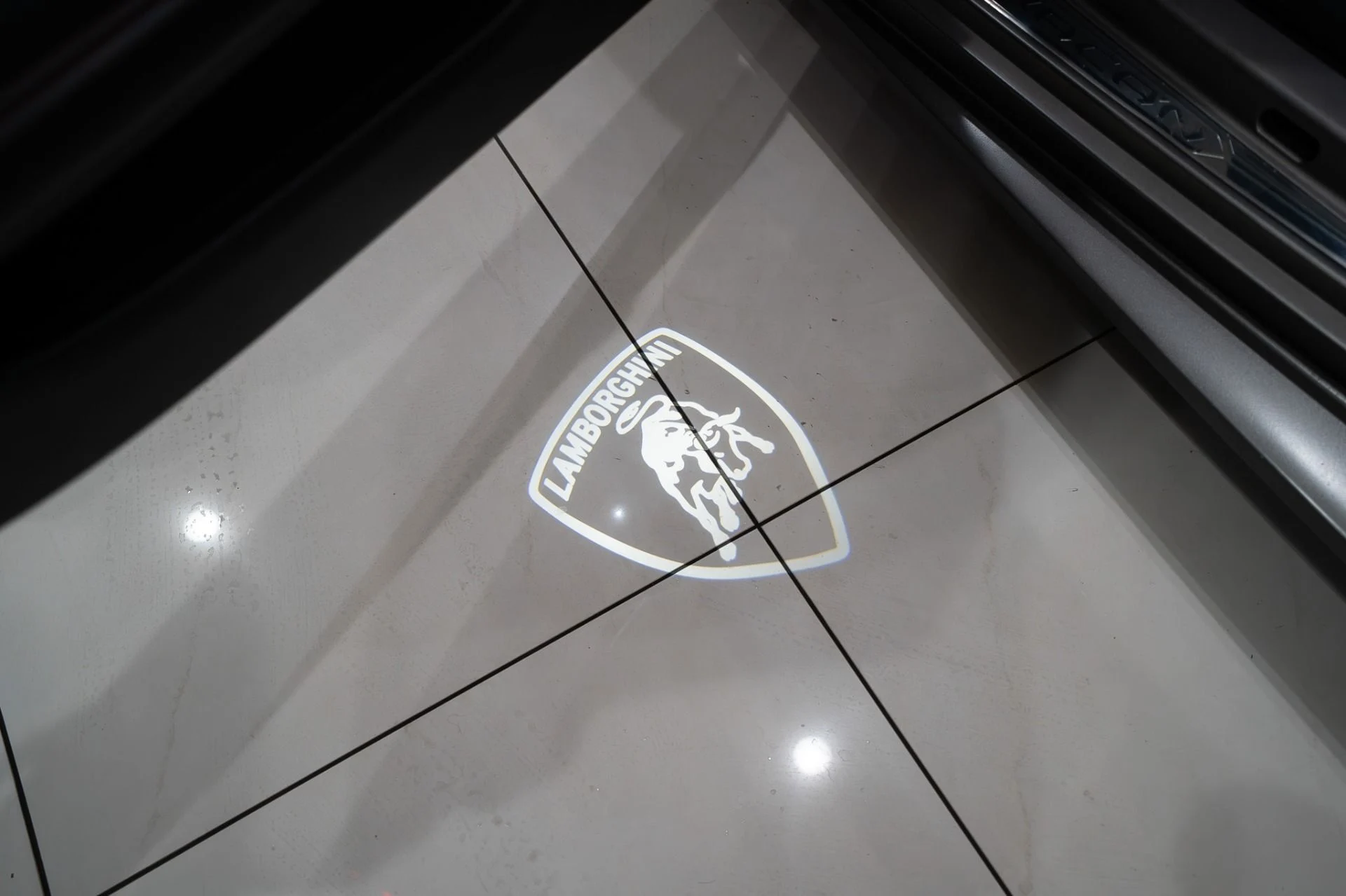 mph006_3380776047_13579_p7_l_8ea24bf386