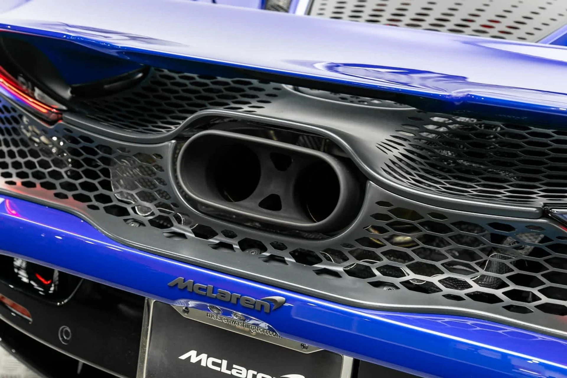 mph006_3381674248_7_ecca09f3df