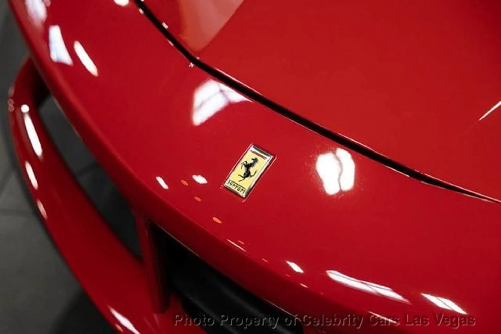 mph006_338297329_used_2018_ferrari_488_gtb_coupe_9707_23093492_11_640_3841bfc8c1