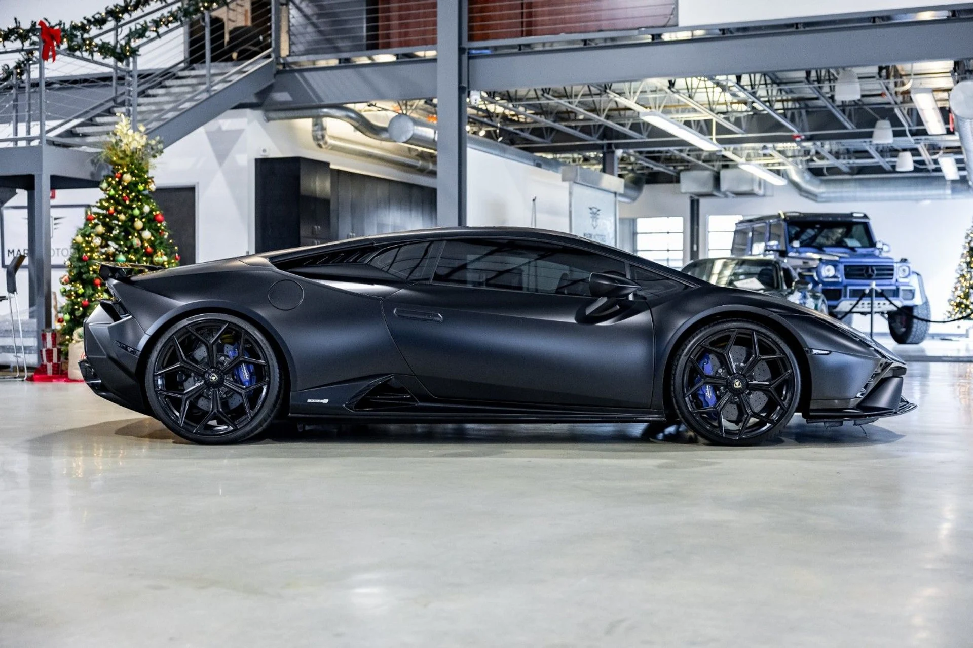 mph006_338433437_JQ_74610ebe17