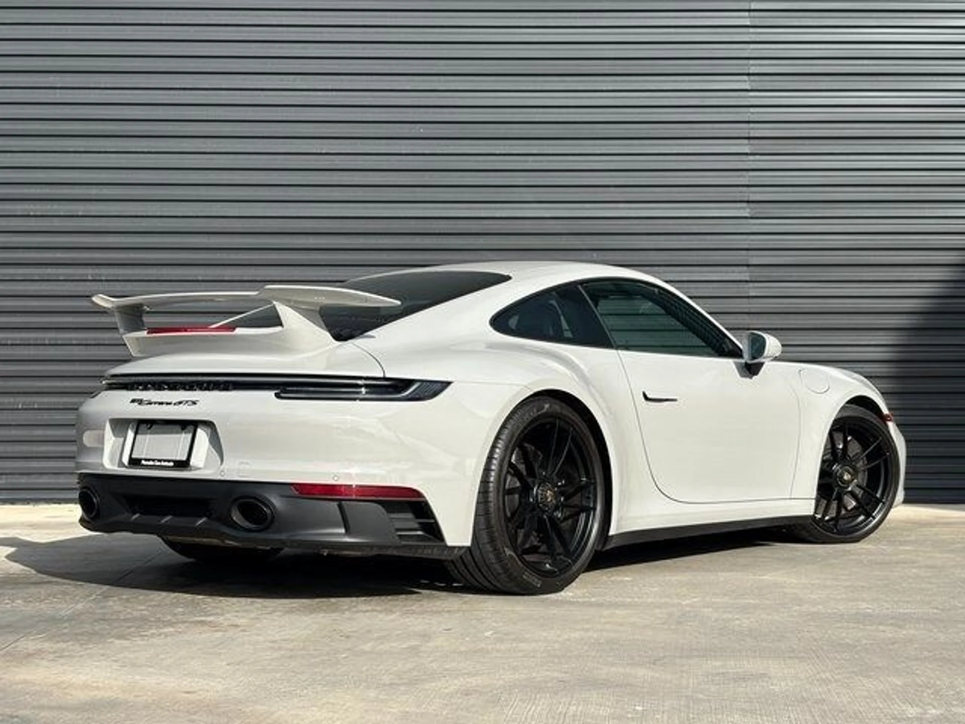 mph006_3385959717_1db076c74c28dd1f96515bf85f074299x_314eee8ce7