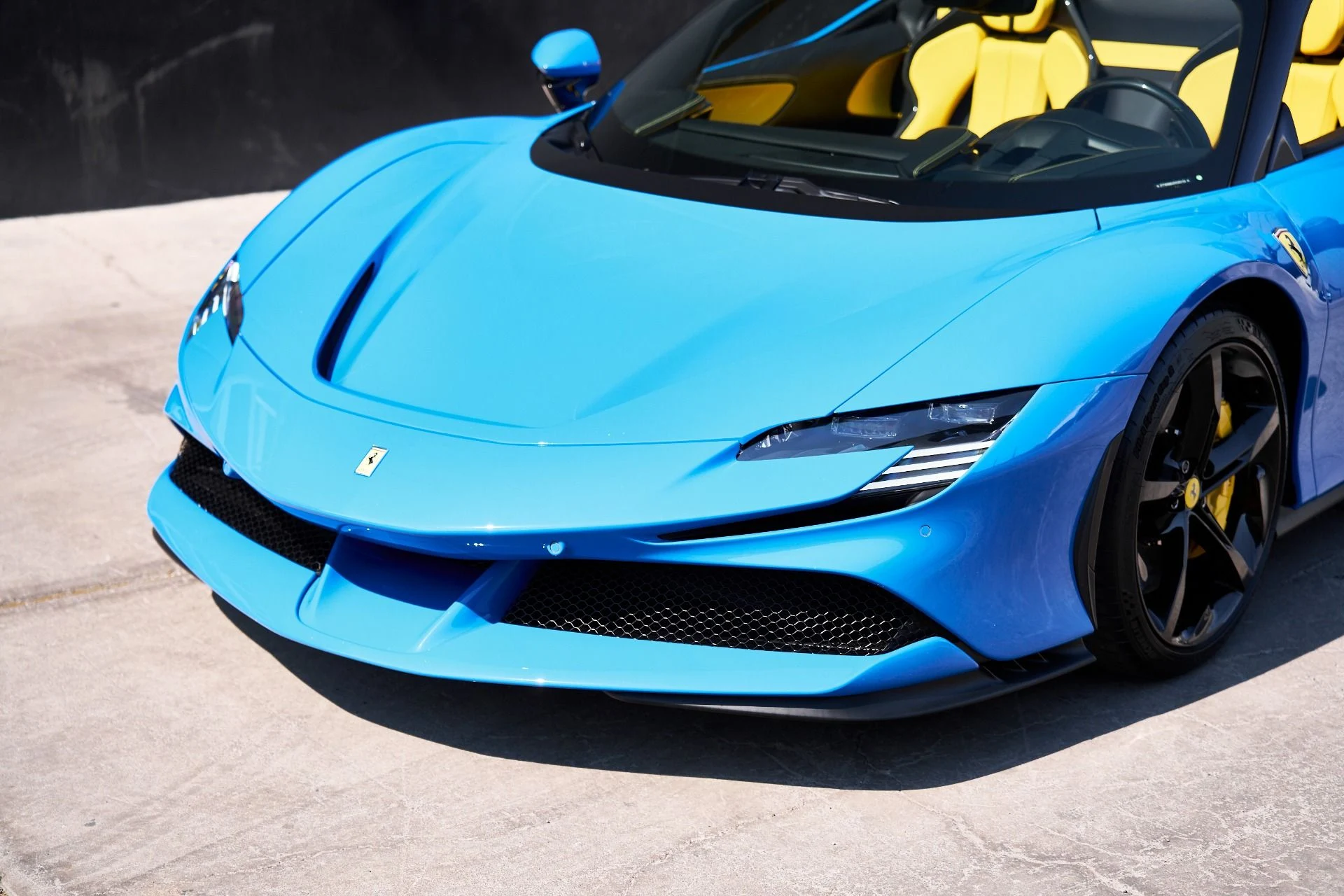 mph006_3397545646_Used_2024_Ferrari_SF_90_Spider_Base_1752630680_8a70390208
