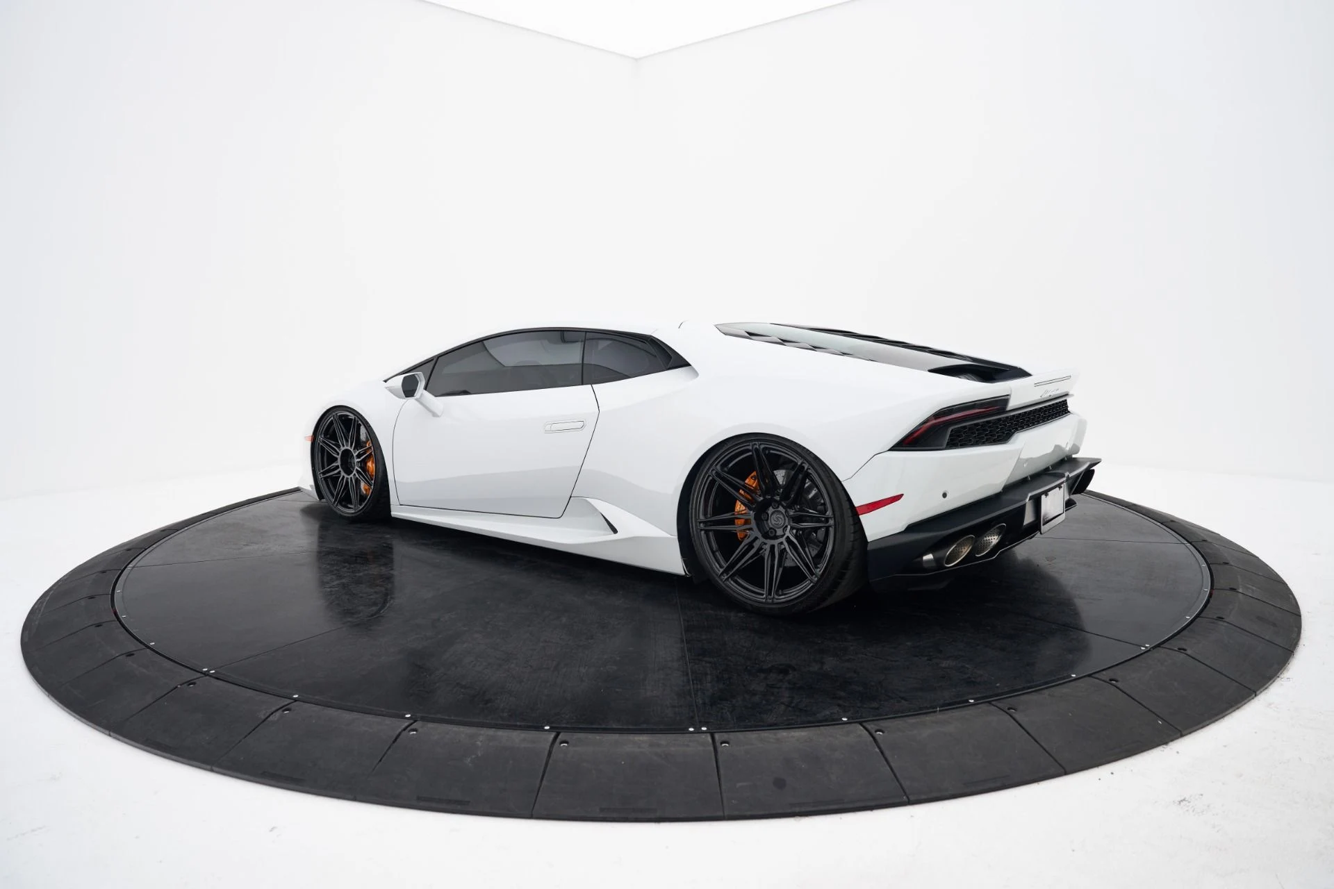mph006_3399043965_Used_2015_Lamborghini_Huracan_LP_610_4_1792523919_1271026899