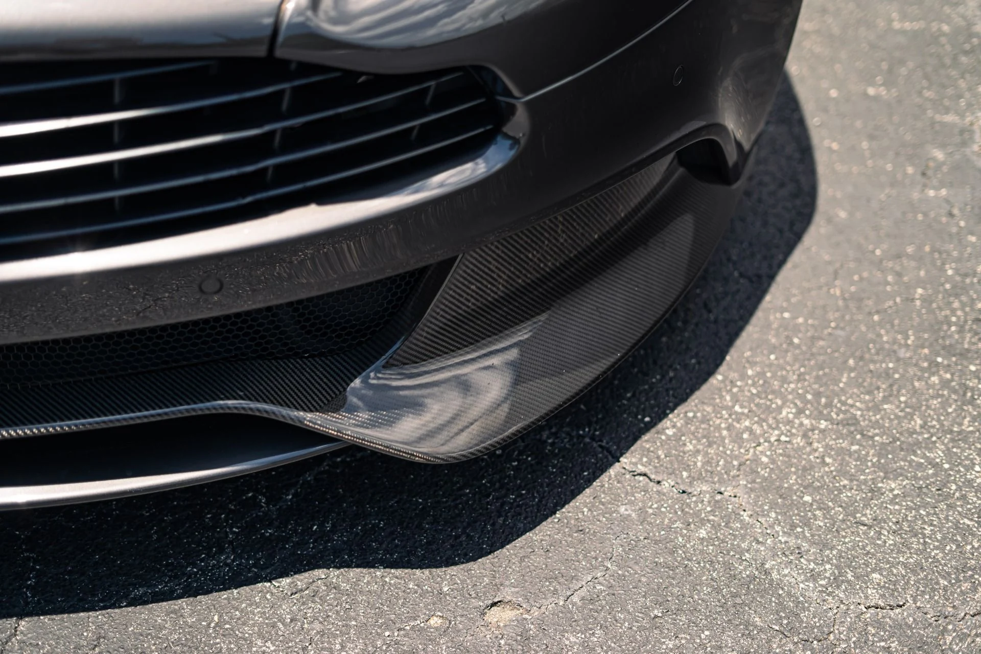 mph006_3407495007_Used_2014_Aston_Martin_Vanquish_Carbon_Exterior_Package_1782856406_de0fd80403