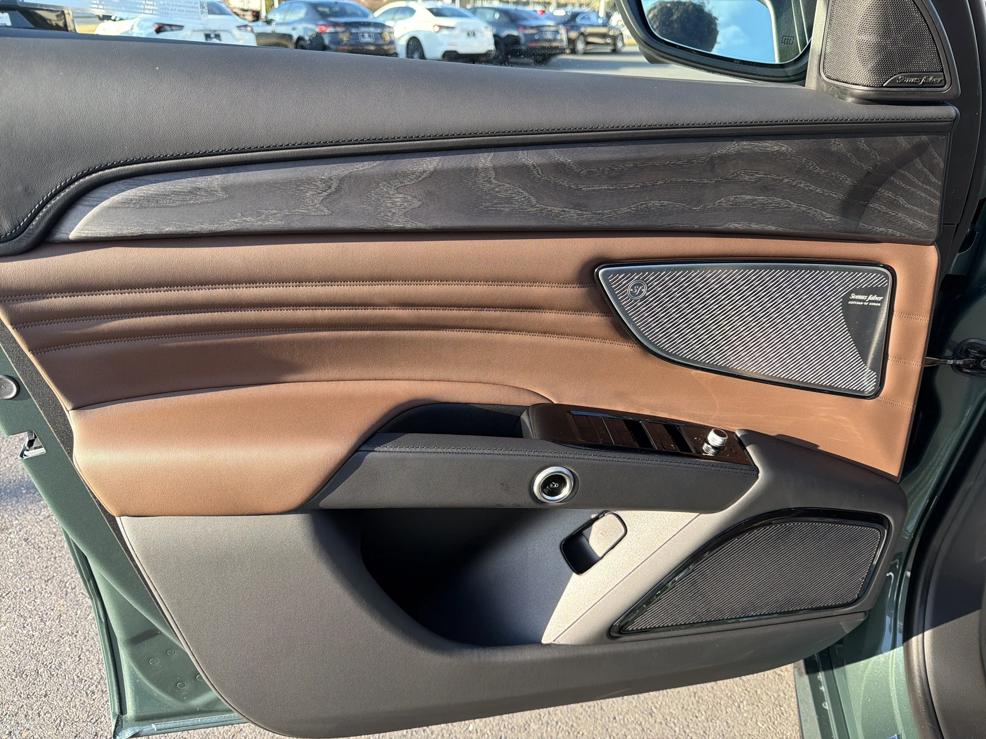 mph006_3412219954_7_c8f311f8f9