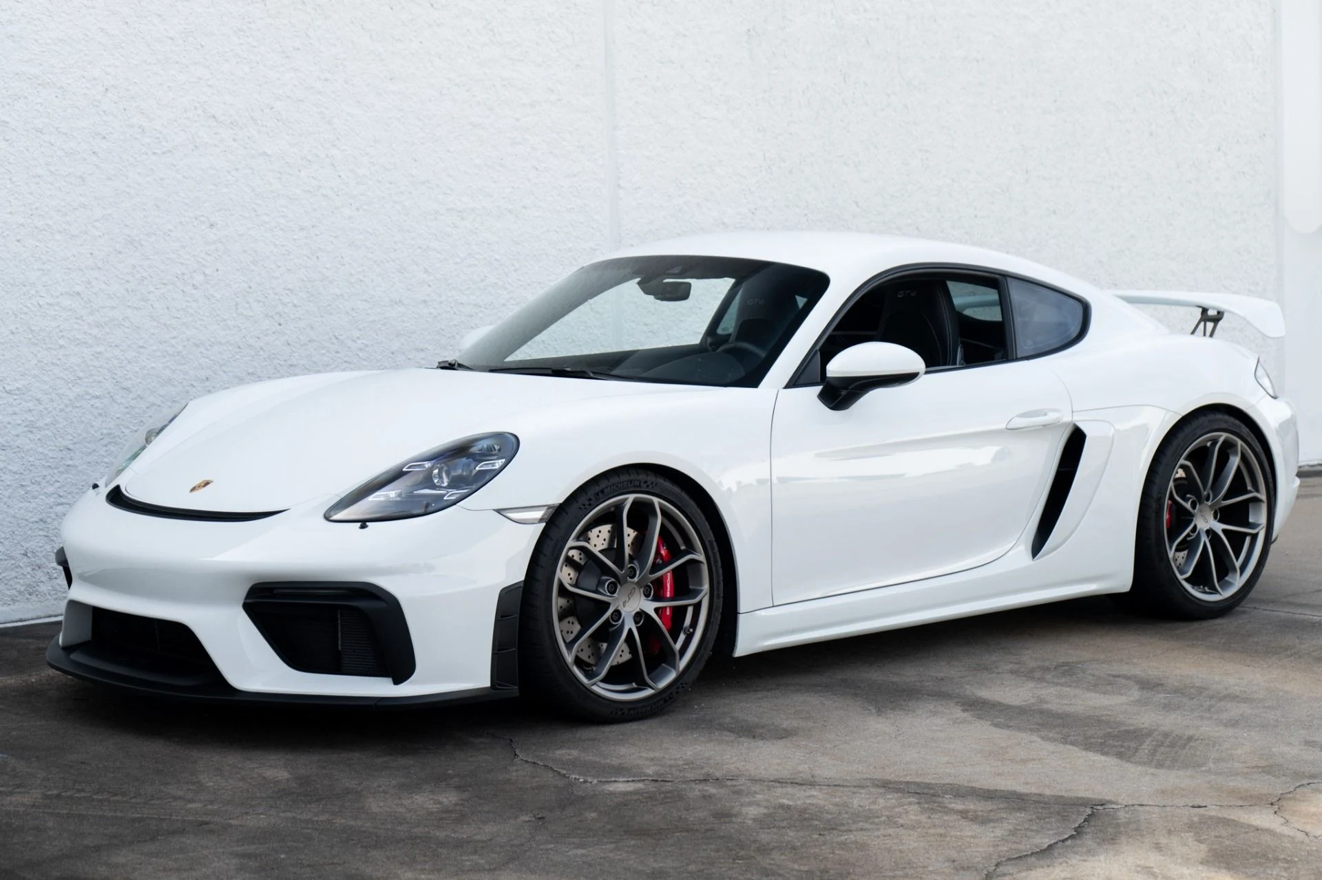 mph006_3423574143_Used_2022_Porsche_718_Cayman_GT_4_1773698341_16f7d8bb26