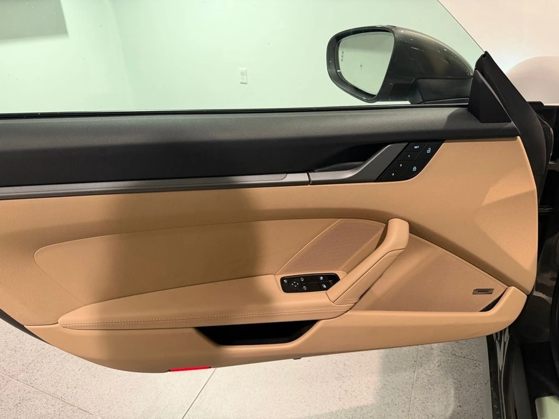 mph006_3429967607_67c3fe065e20c0728b0863c60a8e682fx_8d3f26afdd