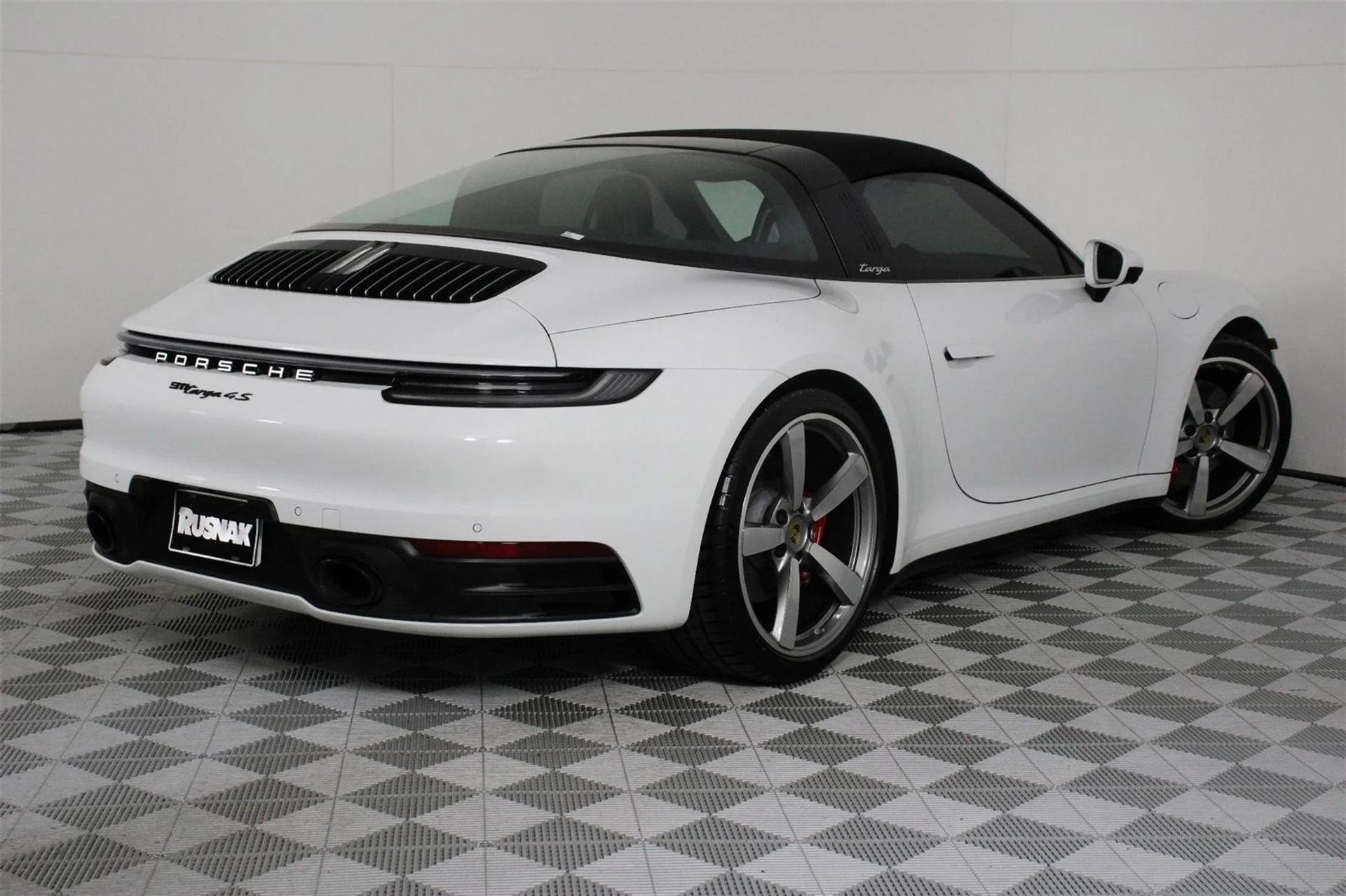 mph006_343011392_0da98c8fe0888780aabe64e9e003840d_10156a9c11