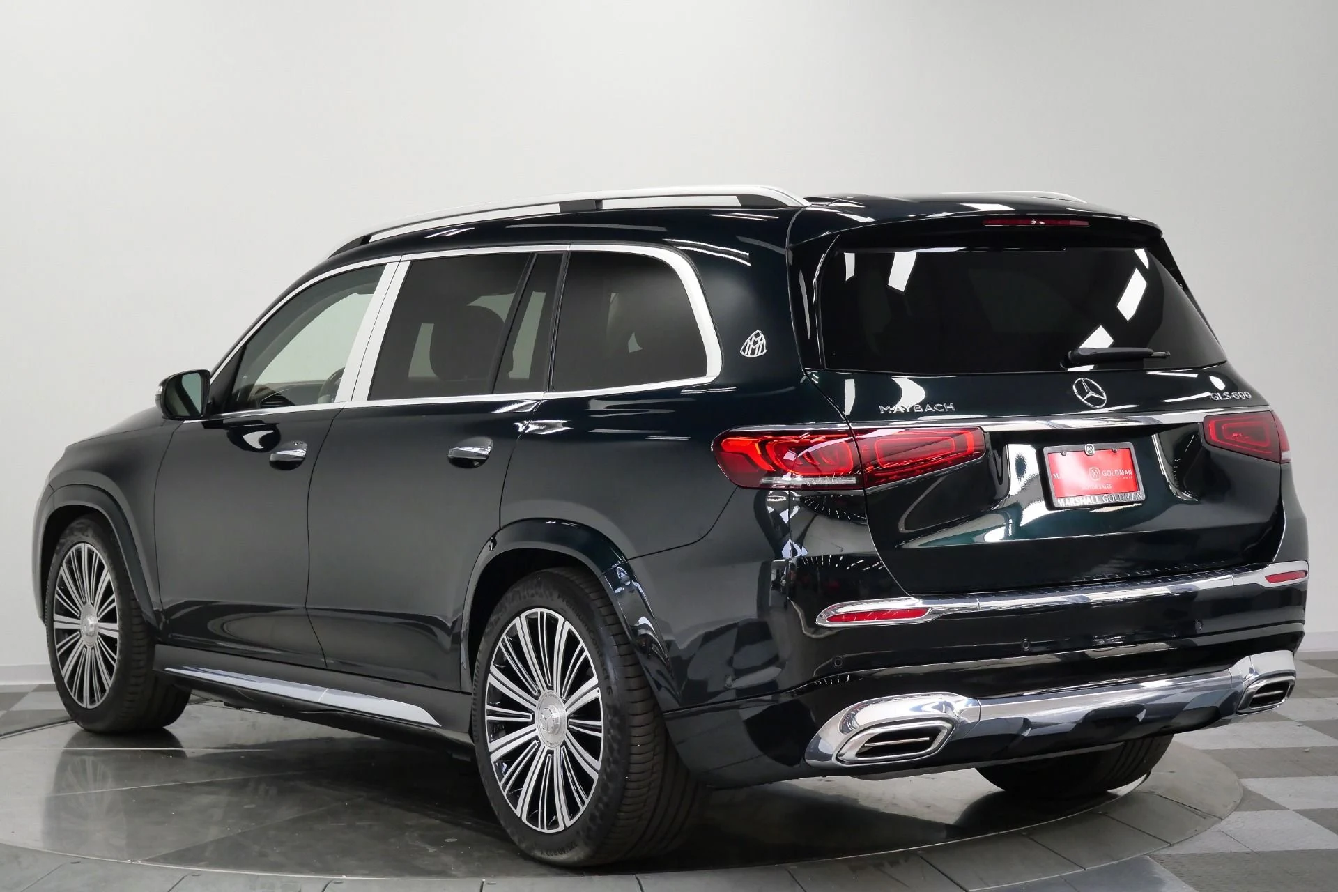 mph006_3432392292_Used_2022_Mercedes_Benz_Maybach_GLS_600_4_MATIC_Beautiful_Colors_Four_Seat_Configuration_Walnut_Trim_1776795080_ea9a924849