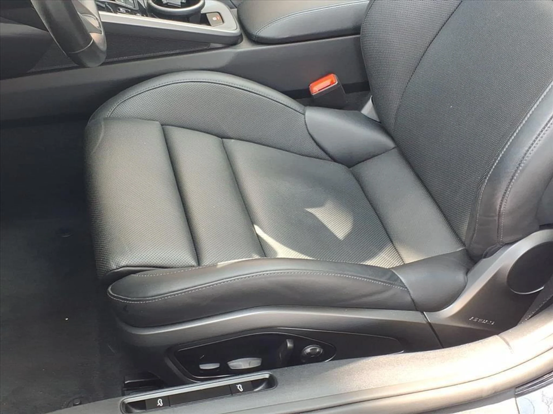 mph006_3432773643_22e5fc7df0237985c72e9225b29ca968_3666098277