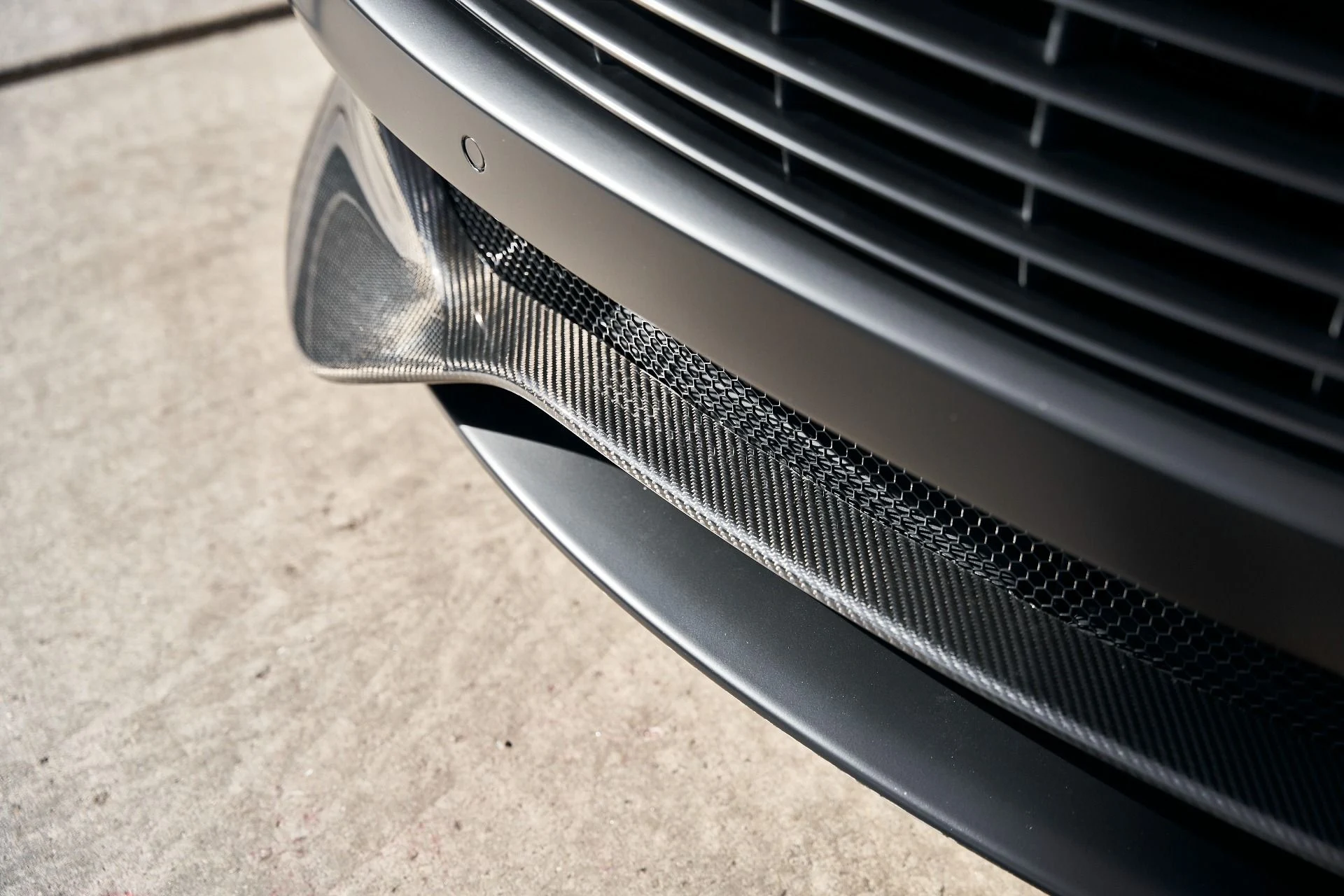 mph006_3438112492_Used_2014_Aston_Martin_Vanquish_V12_1773193785_617080cb5e