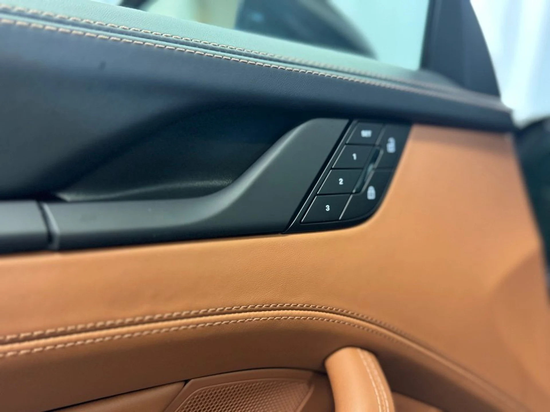 mph006_3448056148_8c05aa64474157c47663013e0faf0549x_86d8b0119b