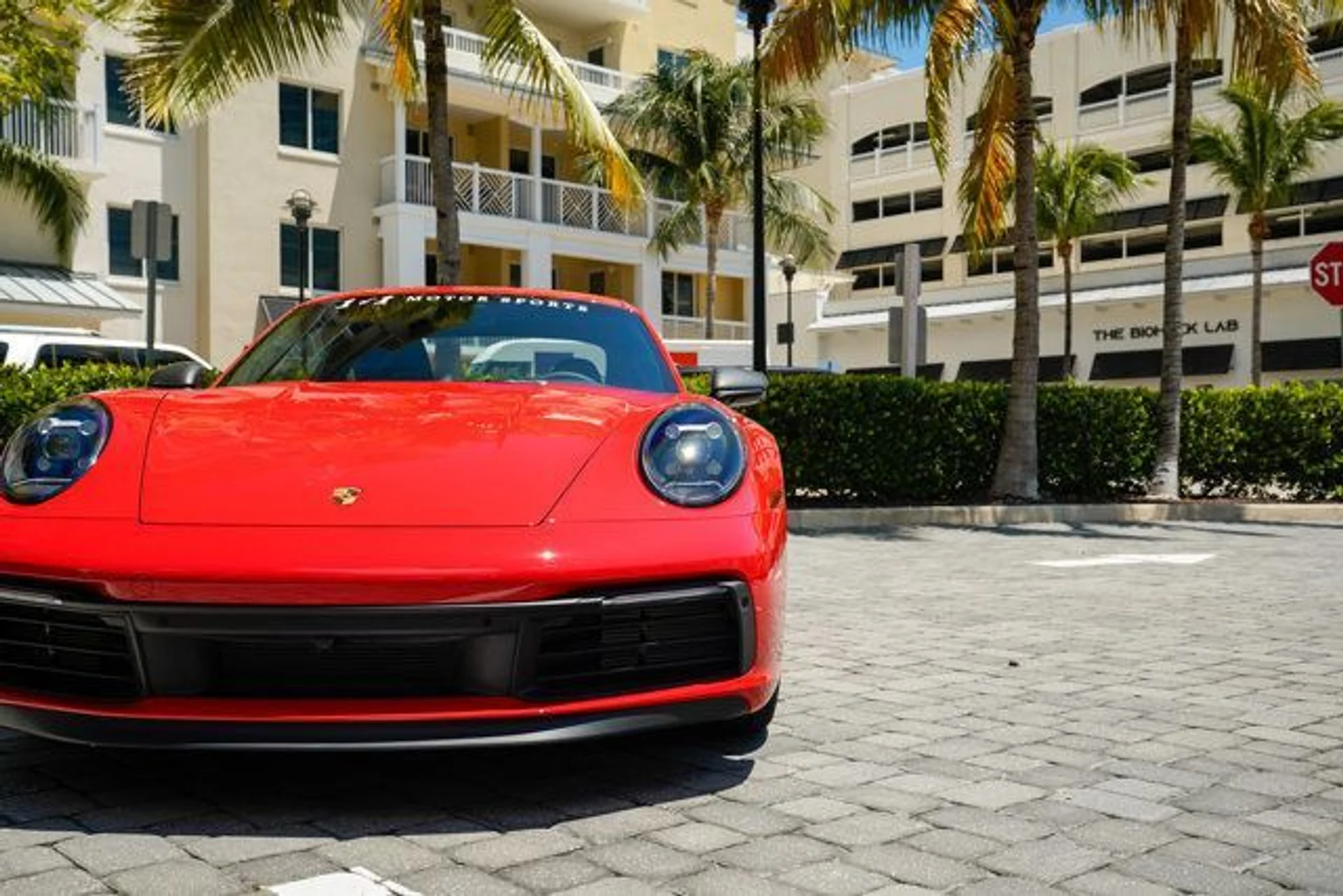 mph006_3448342558_used_2024_porsche_911_carreratcoupe_14354_22898234_7_640_d6c2fe54a8