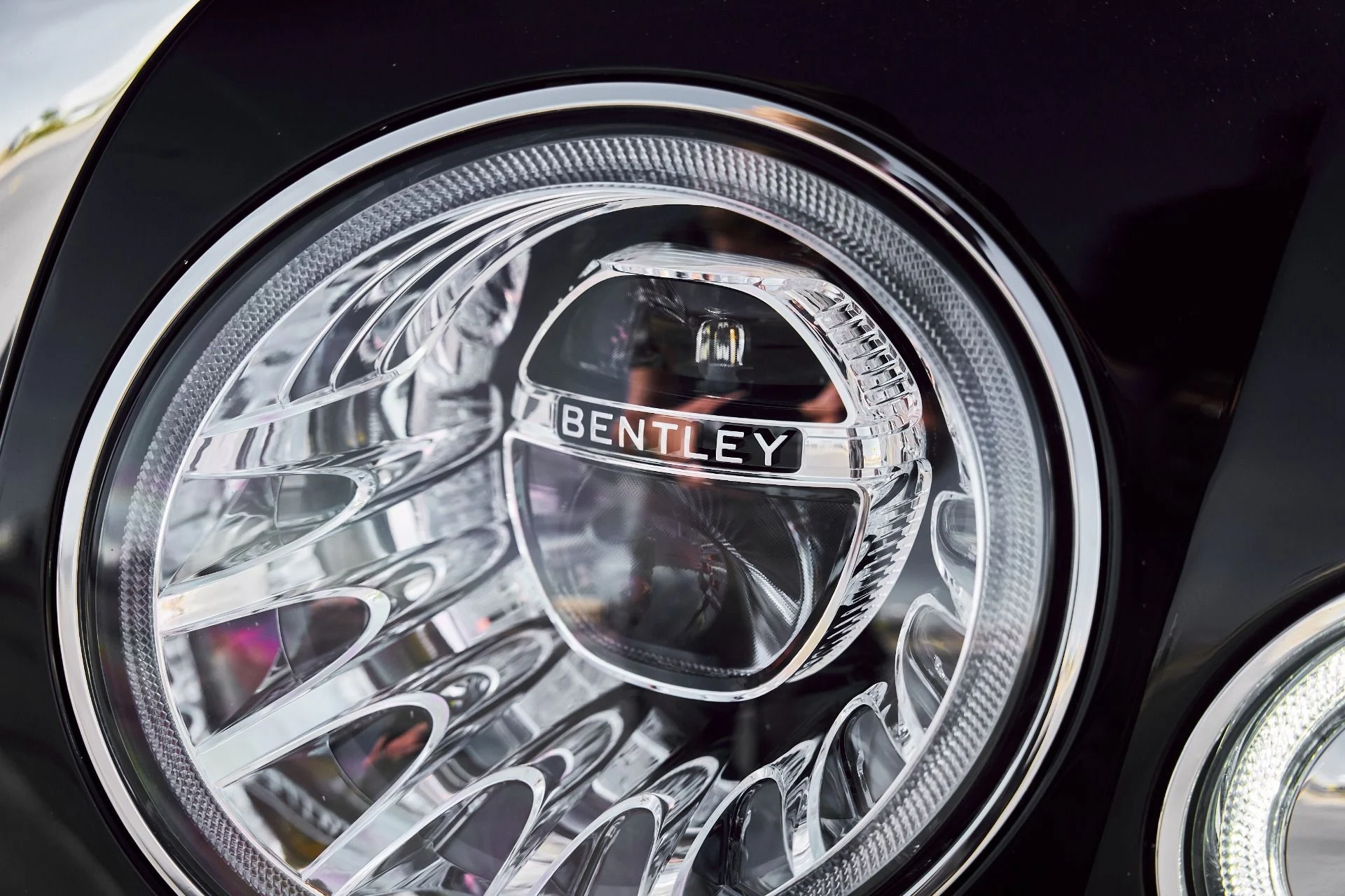 mph006_3452127554_Used_2019_Bentley_Mulsanne_Base_1773861332_14fc946a9c