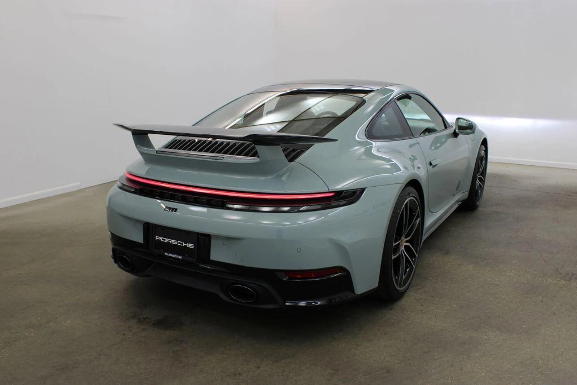 mph006_3454923784_ZFD_Vu_YDIW_9mkbbqs4_Q8_VY_271_BQ_263925eeef