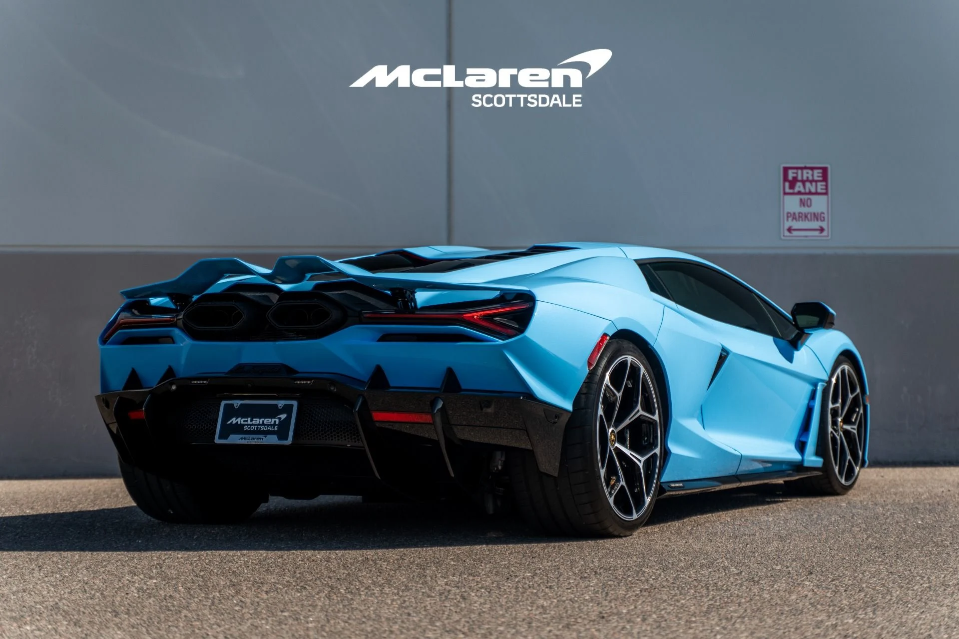 mph006_3461043070_Used_2024_LAMBORGHINI_REVUELTO_1782145845_3ff1372179