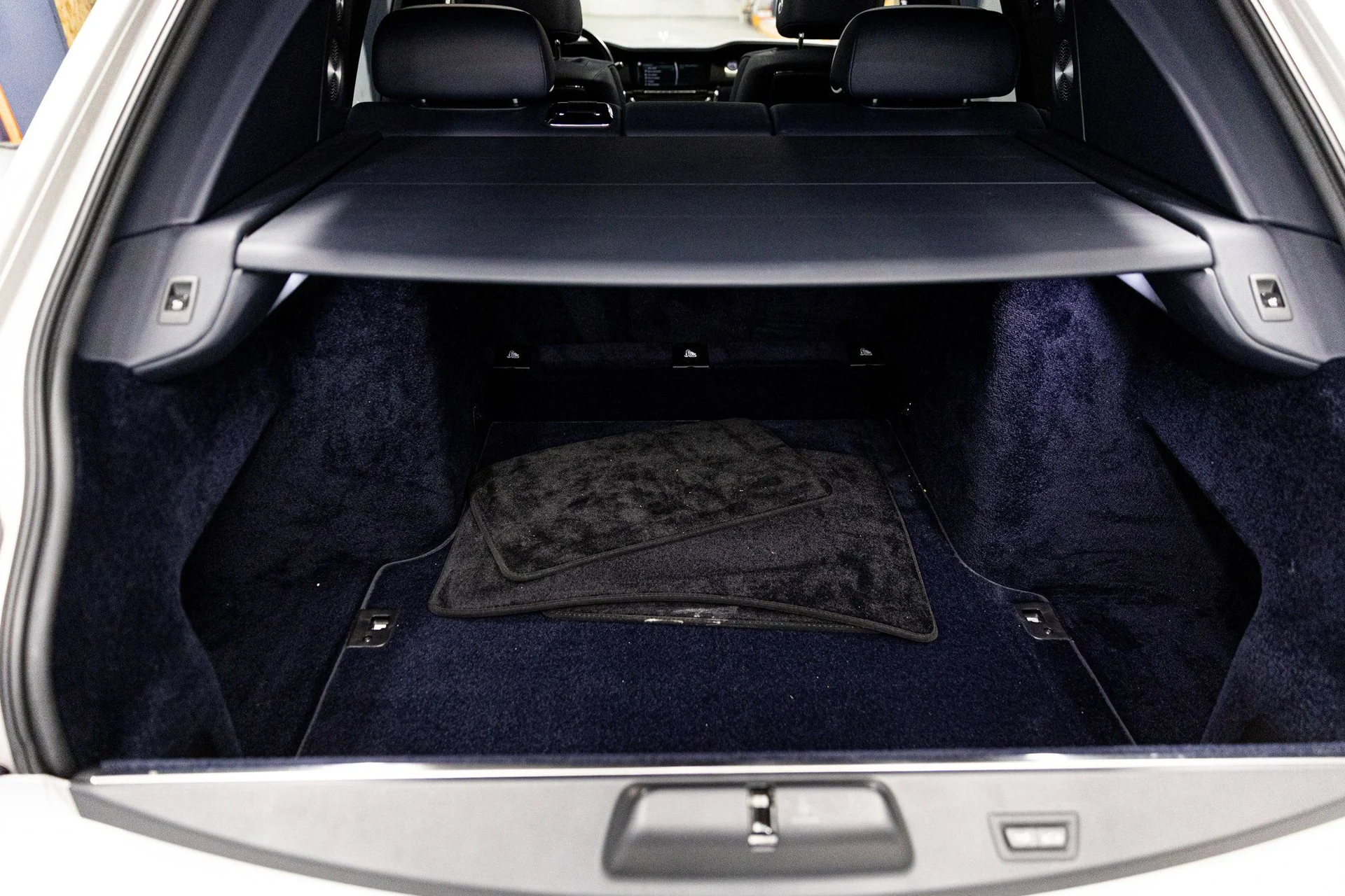 mph006_3479325771_cc92032bbbac6205aa2e99a6b1622319x_c8c66f8772