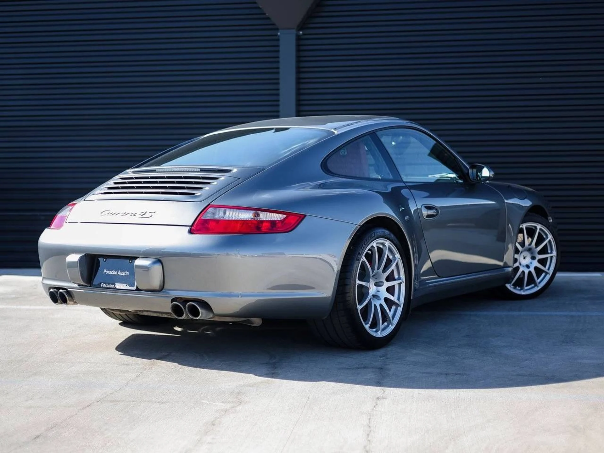 mph006_349174224_1280_4d3a889209