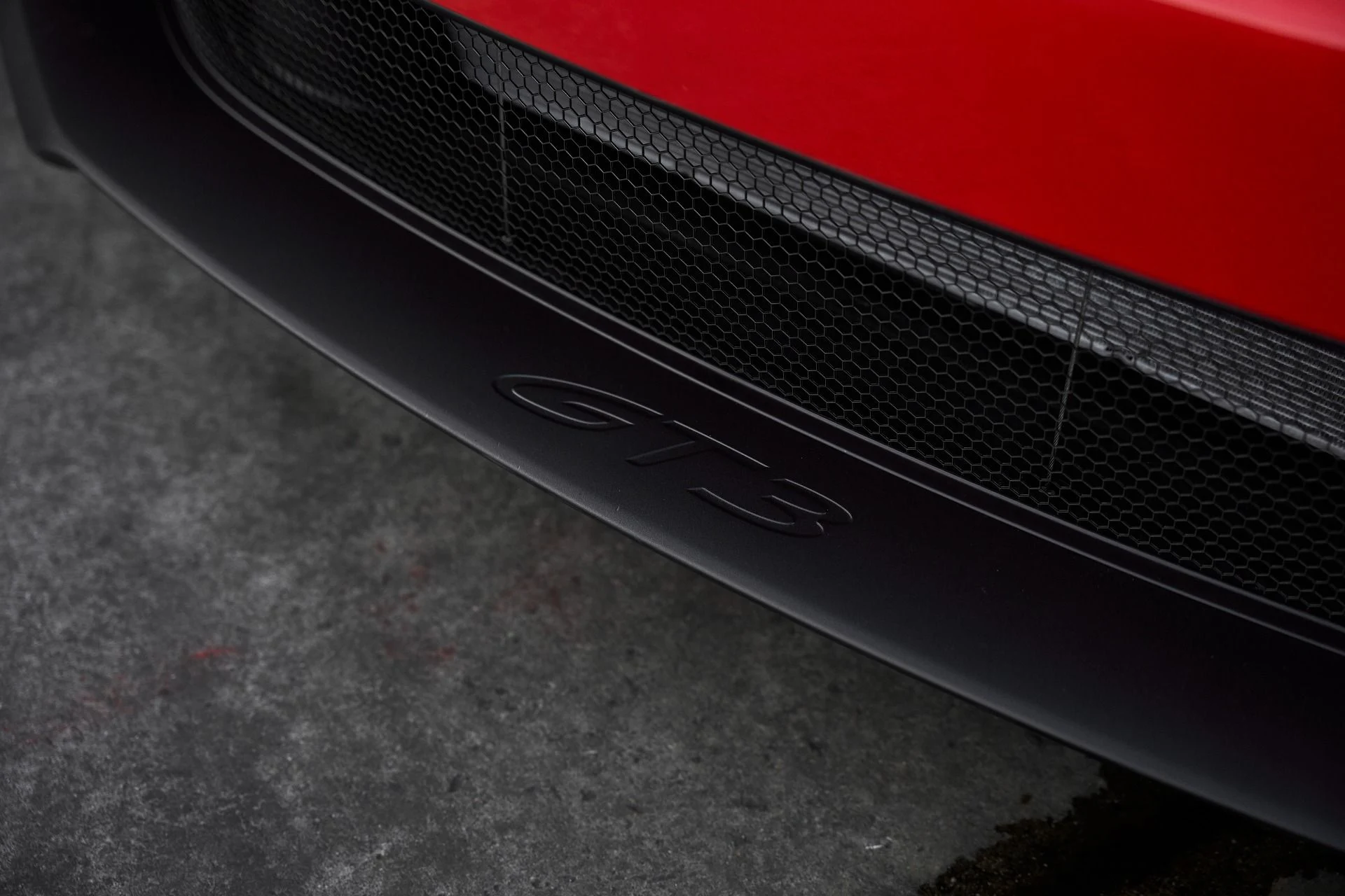 mph006_3494125131_Used_2025_Porsche_911_GT_3_1766514403_ac4d2fbda0