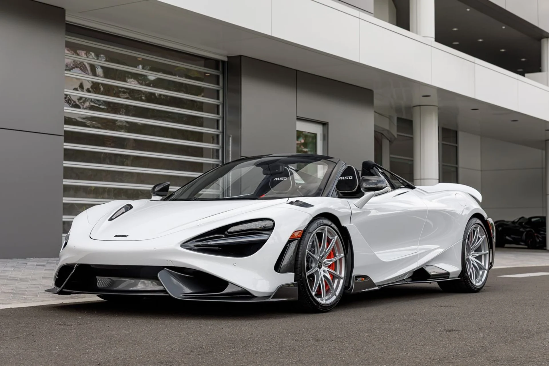 mph006_3509540673_Used_2022_Mc_Laren_765_LT_Spider_b243e2b9d2