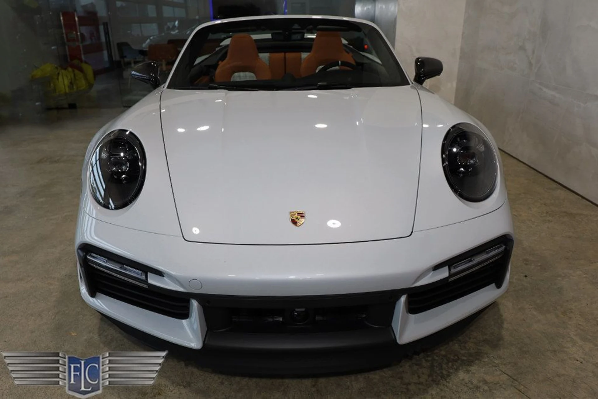 mph006_3511917472_used_2025_porsche_911_turboscabriolet_9689_23038395_7_1024_4727210f8a