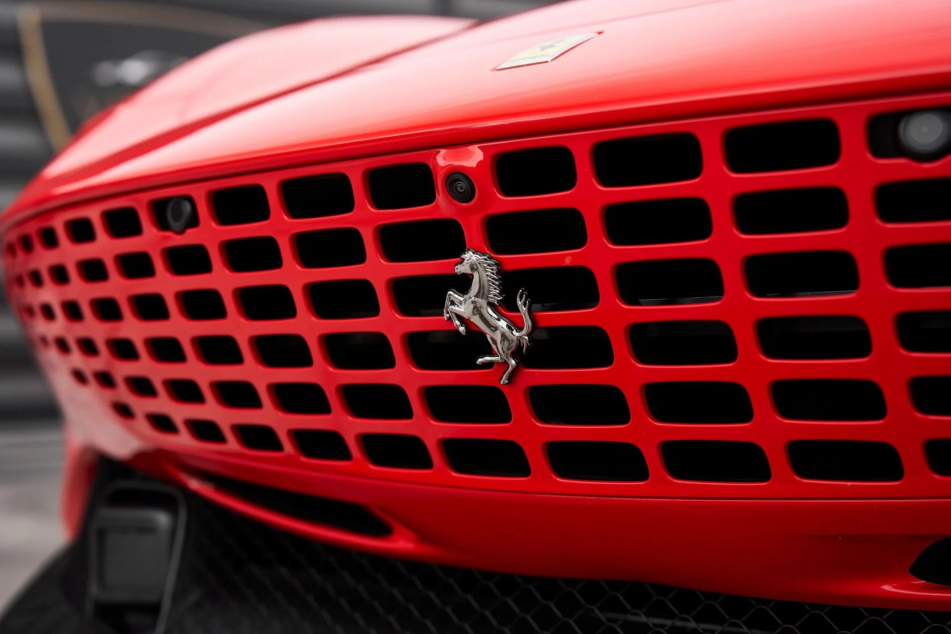 mph006_3513507192_Used_2023_Ferrari_Roma_Base_1761598997_fca400ba9e