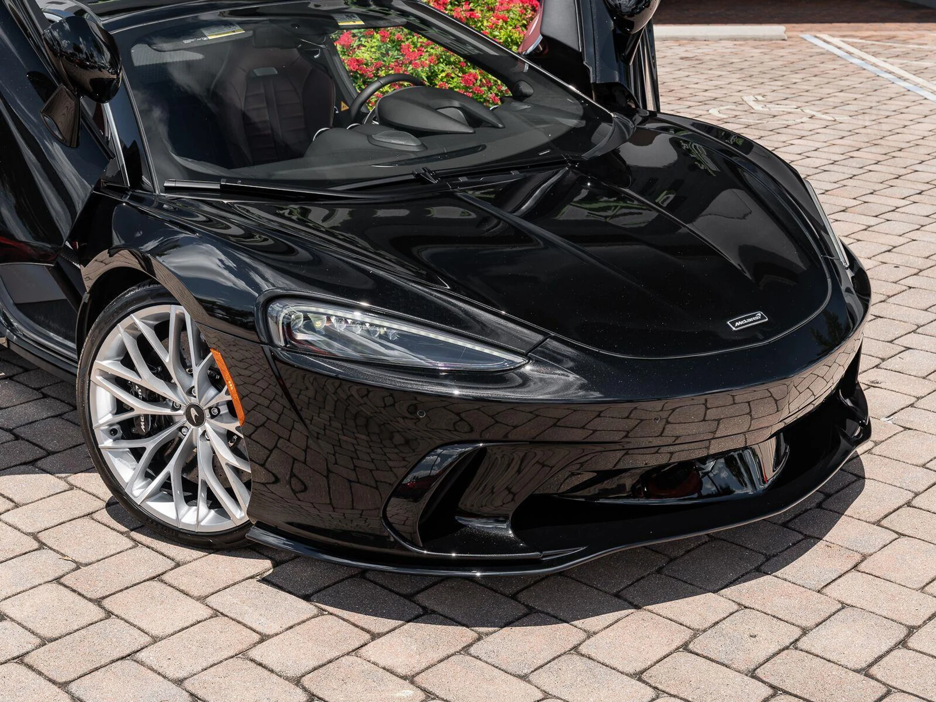 mph006_3514577174_Used_2025_Mc_Laren_GTS_Performance_1784923316_d6d1e6400c
