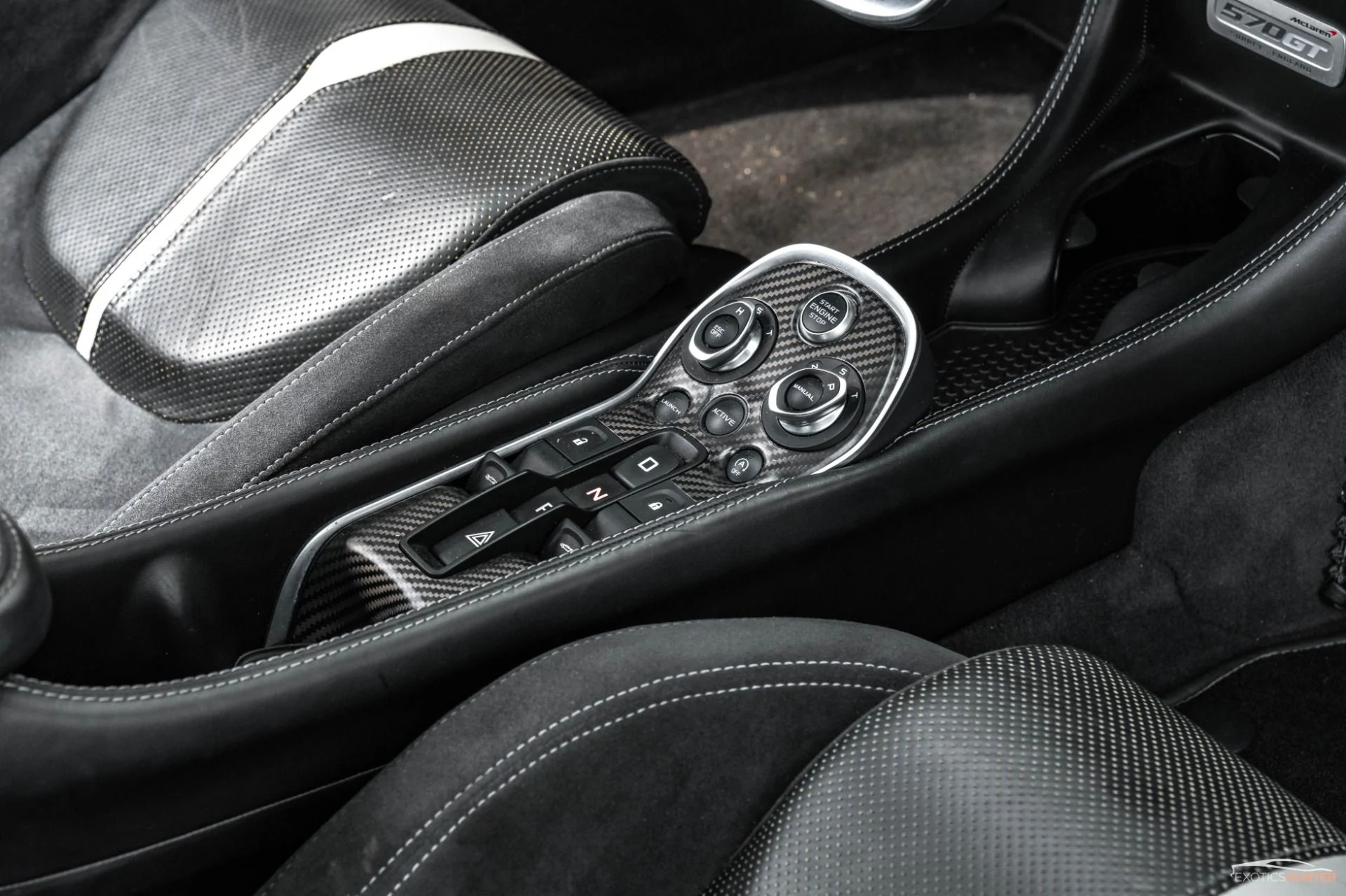 mph006_3521871014_Used_2017_Mc_Laren_570_GT_w_Carbon_Fiber_Interior_Pack_Two_Tone_White_Black_Interior_1762205612_b12c7ba84f