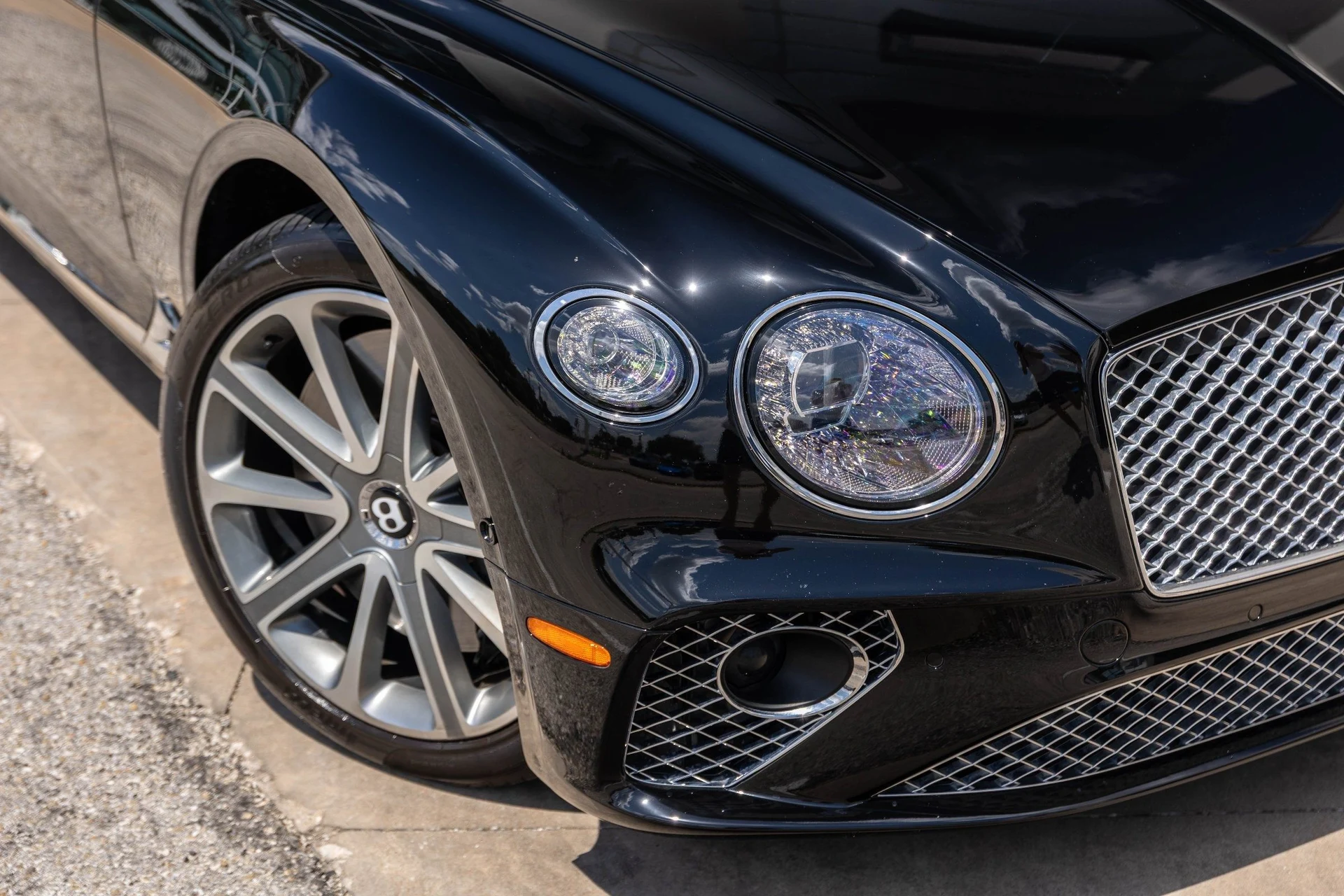 mph006_3524032082_Hi_Tech_Luxury_Imports_LLC_SCBDG_4_ZG_6_NC_091269_image_6_3b9543a3e2