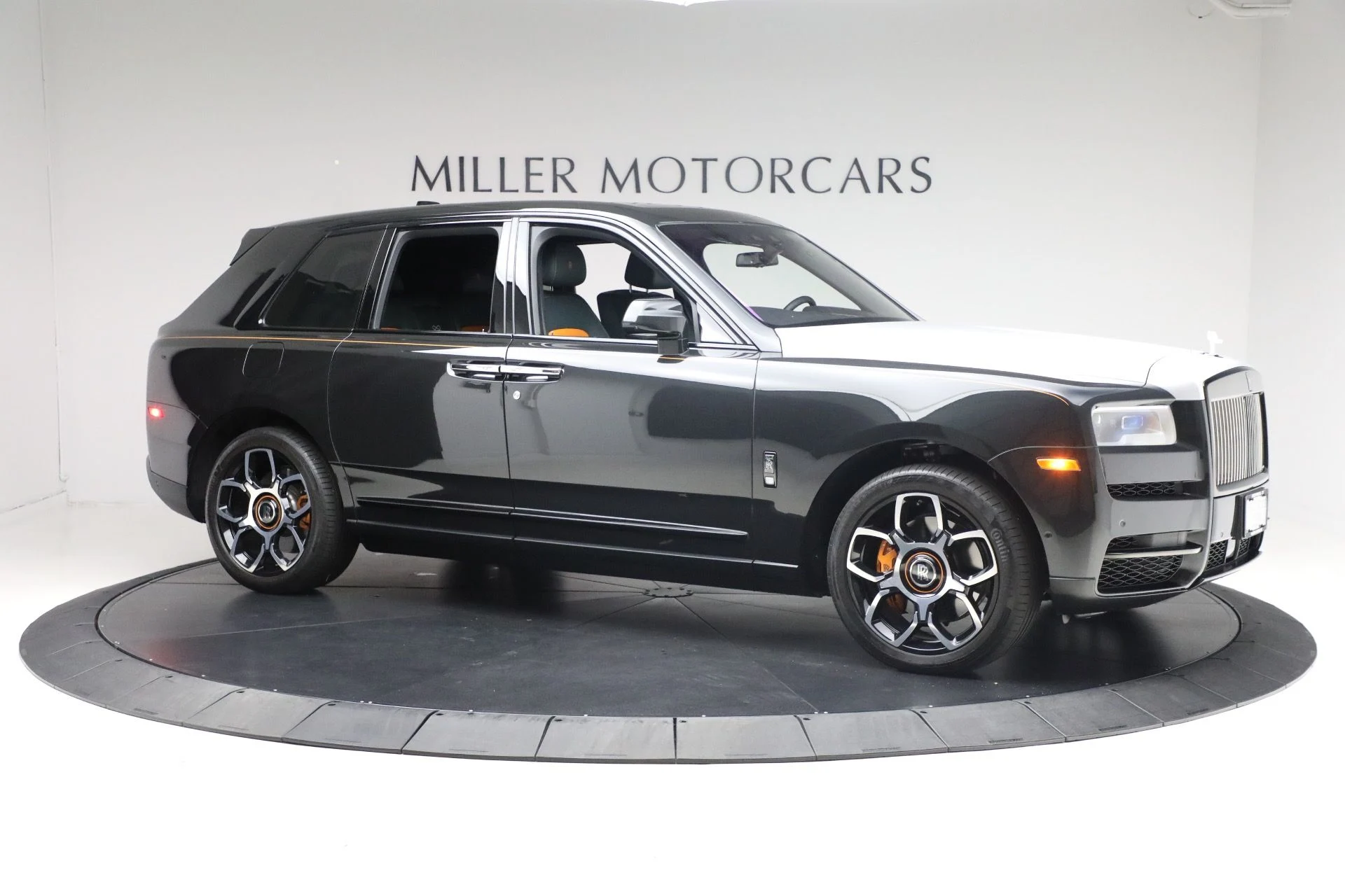 mph006_352689521_Used_2024_Rolls_Royce_Black_Badge_Cullinan_1ab2cbb7a0