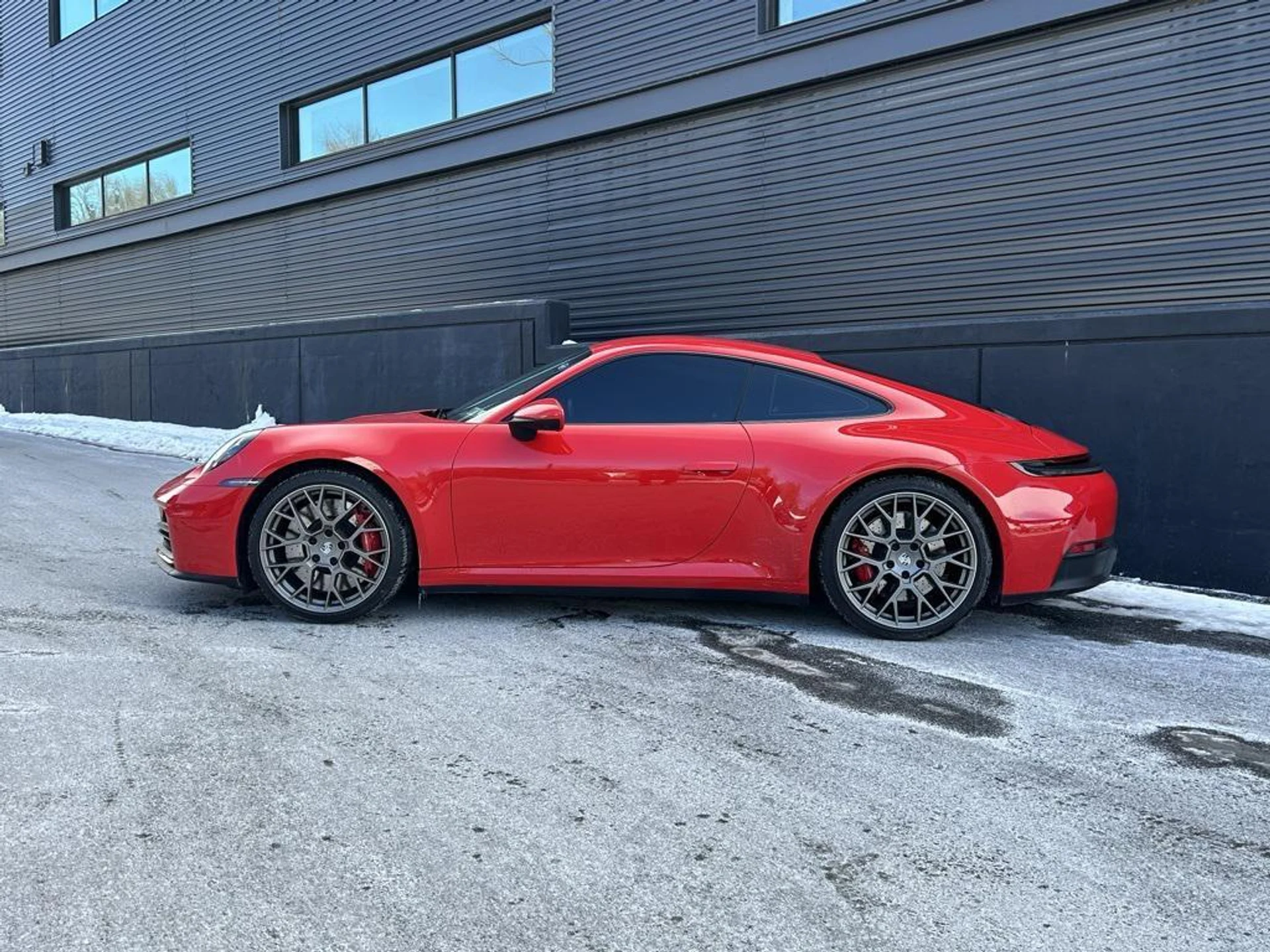 mph006_353850982_Fn_OC_gxg0_VY_1_Qer_U3_Em_Yt5i1_H4_174a384d35