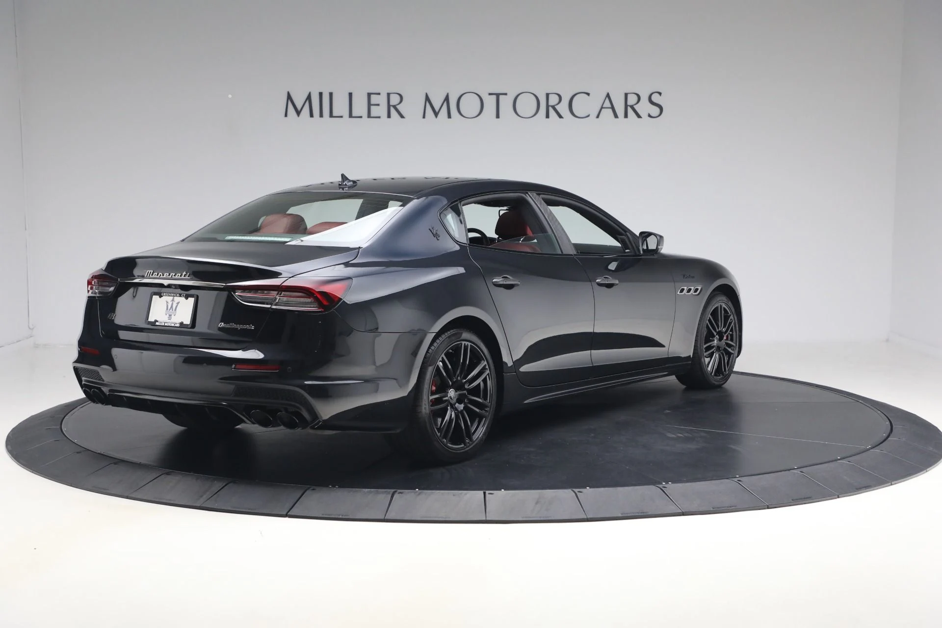 mph006_3540510471_Used_2022_Maserati_Quattroporte_Modena_Q4_1776360764_3b5b4e7100