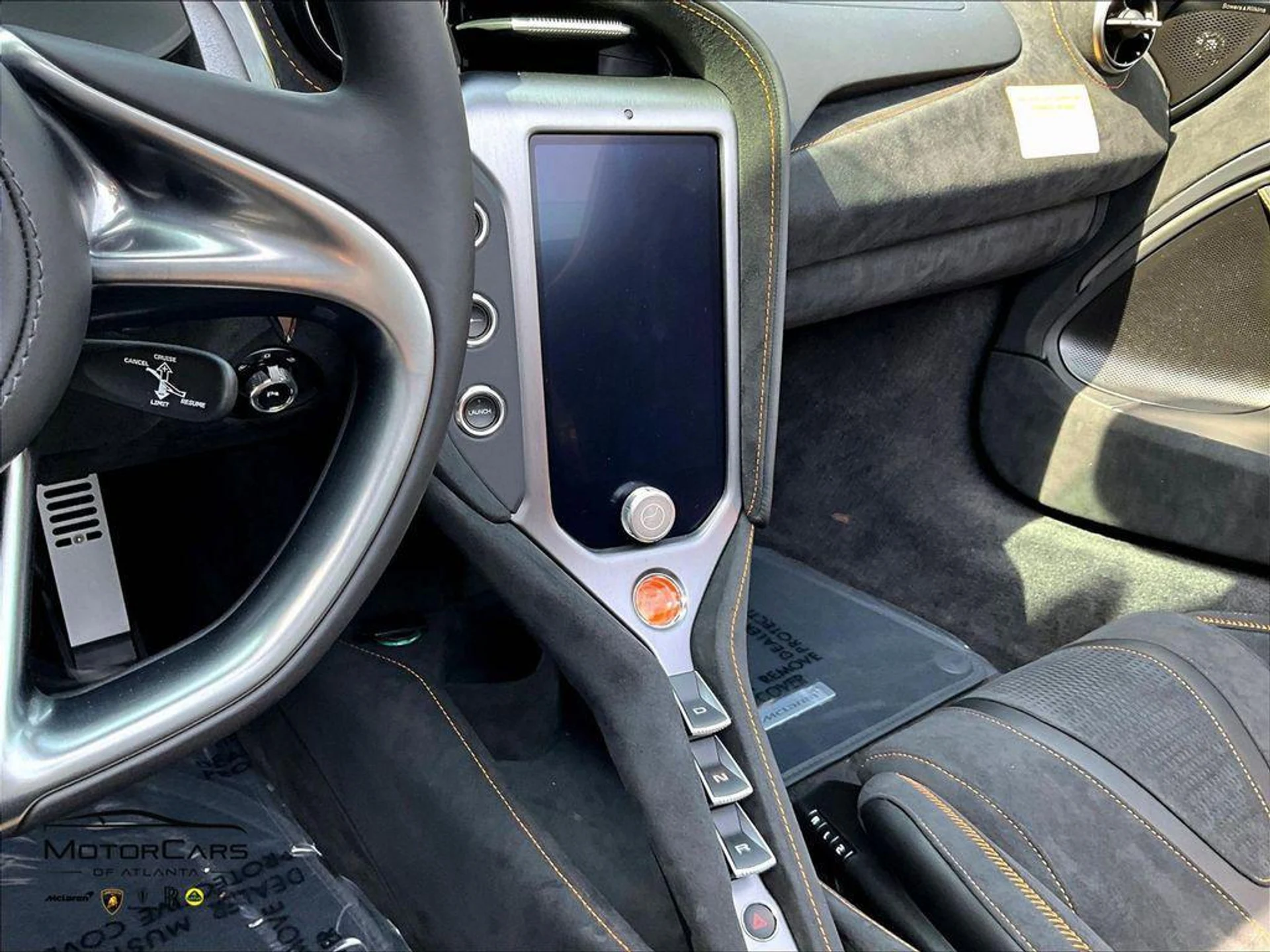 mph006_354147874_c_Hc_Rs_OUXAO_8_St_Ym_Rt_J_Qe0_R0_N_Qo_3b76ebff06