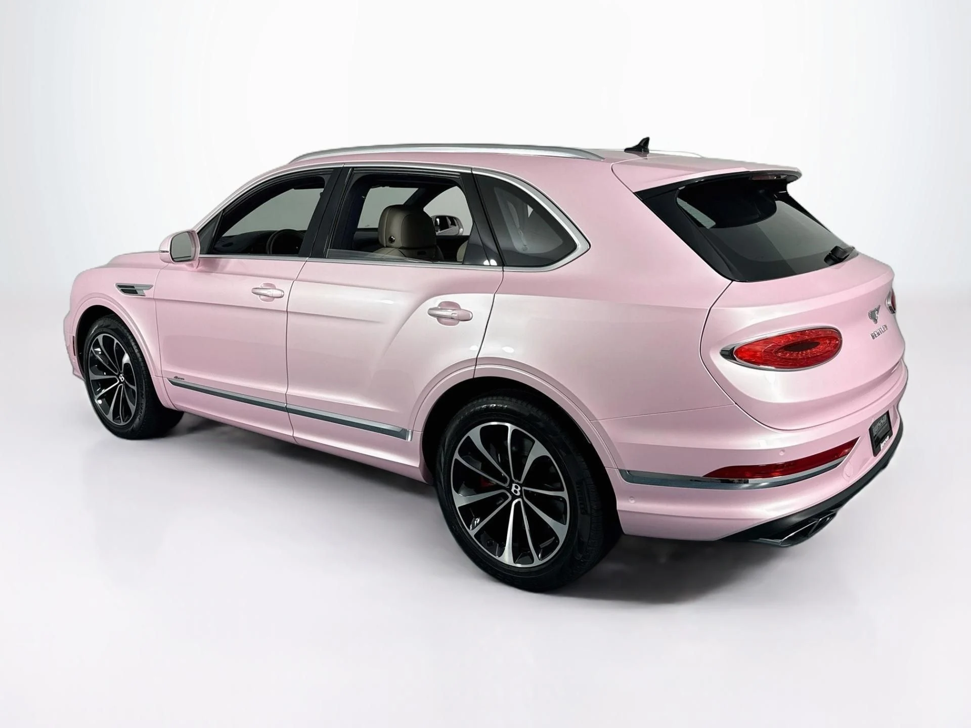 mph006_3553091211_Used_2023_Bentley_Bentayga_Azure_V8_1789145800_0c82becce2