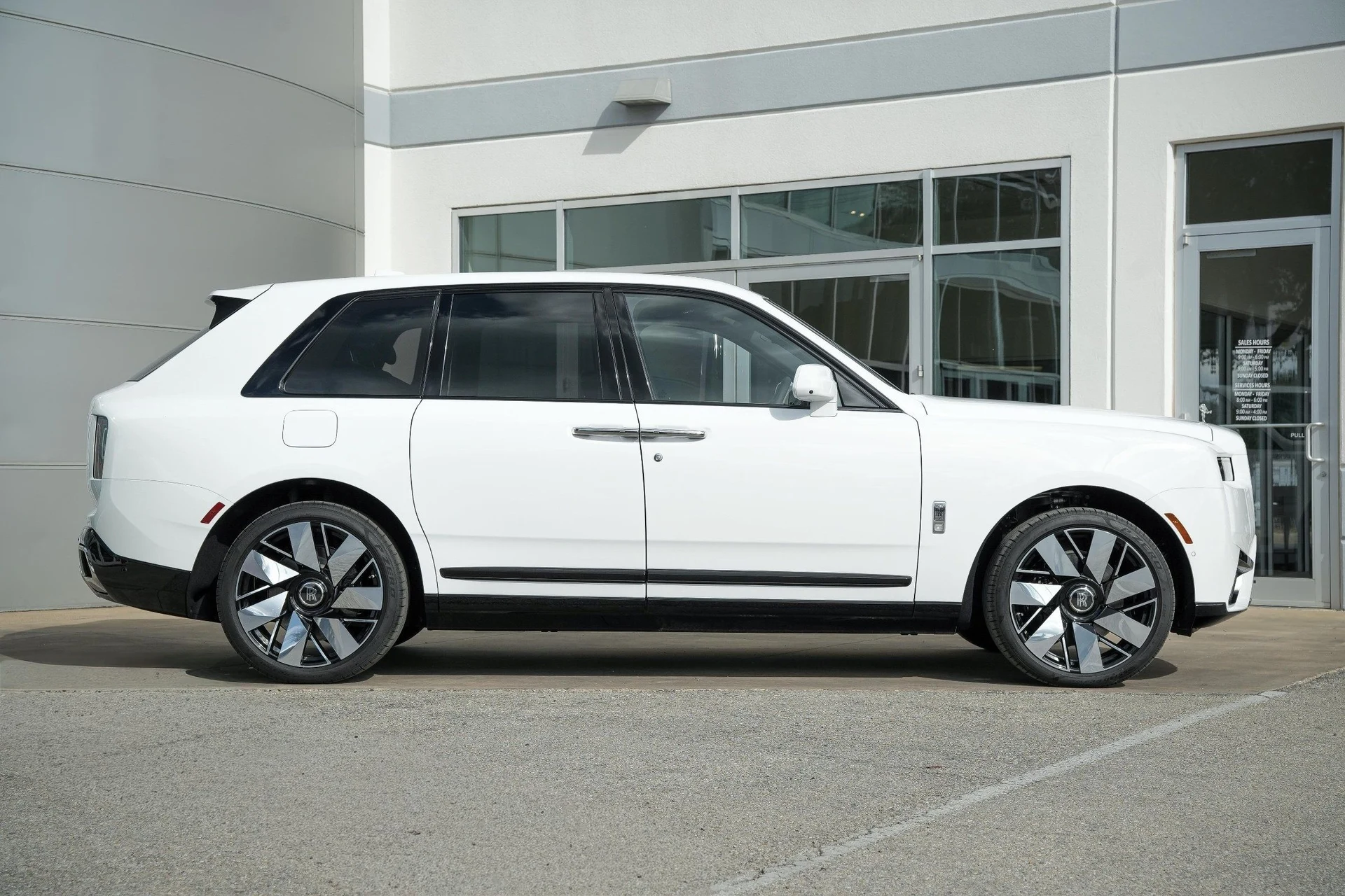 mph006_3554041788_Hi_Tech_Luxury_Imports_LLC_SLA_13_HA_05_TU_234101_image_6_252054b2ee