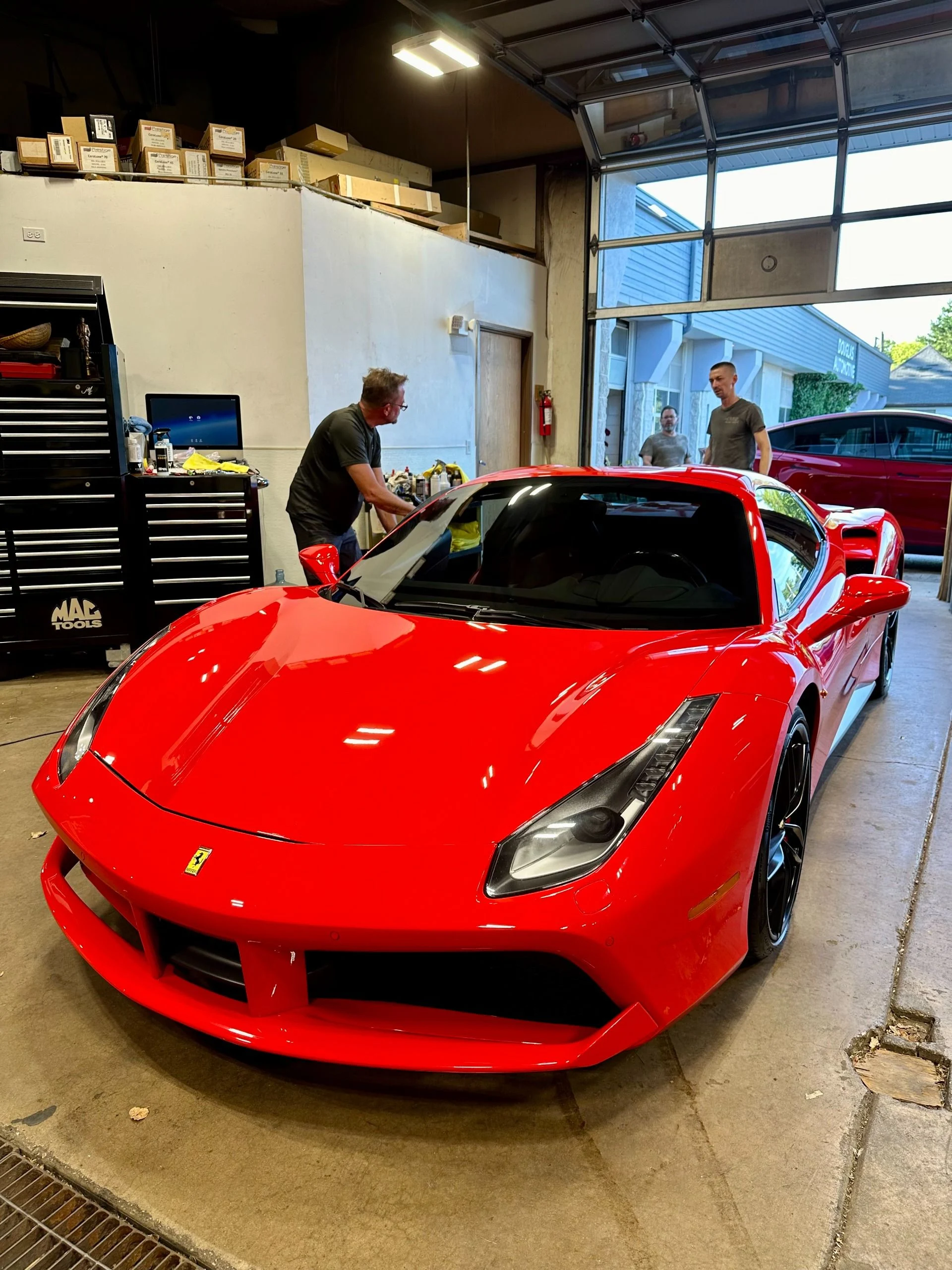 mph006_3554511346_Used_2018_Ferrari_488_Spider_1752615319_314853c612