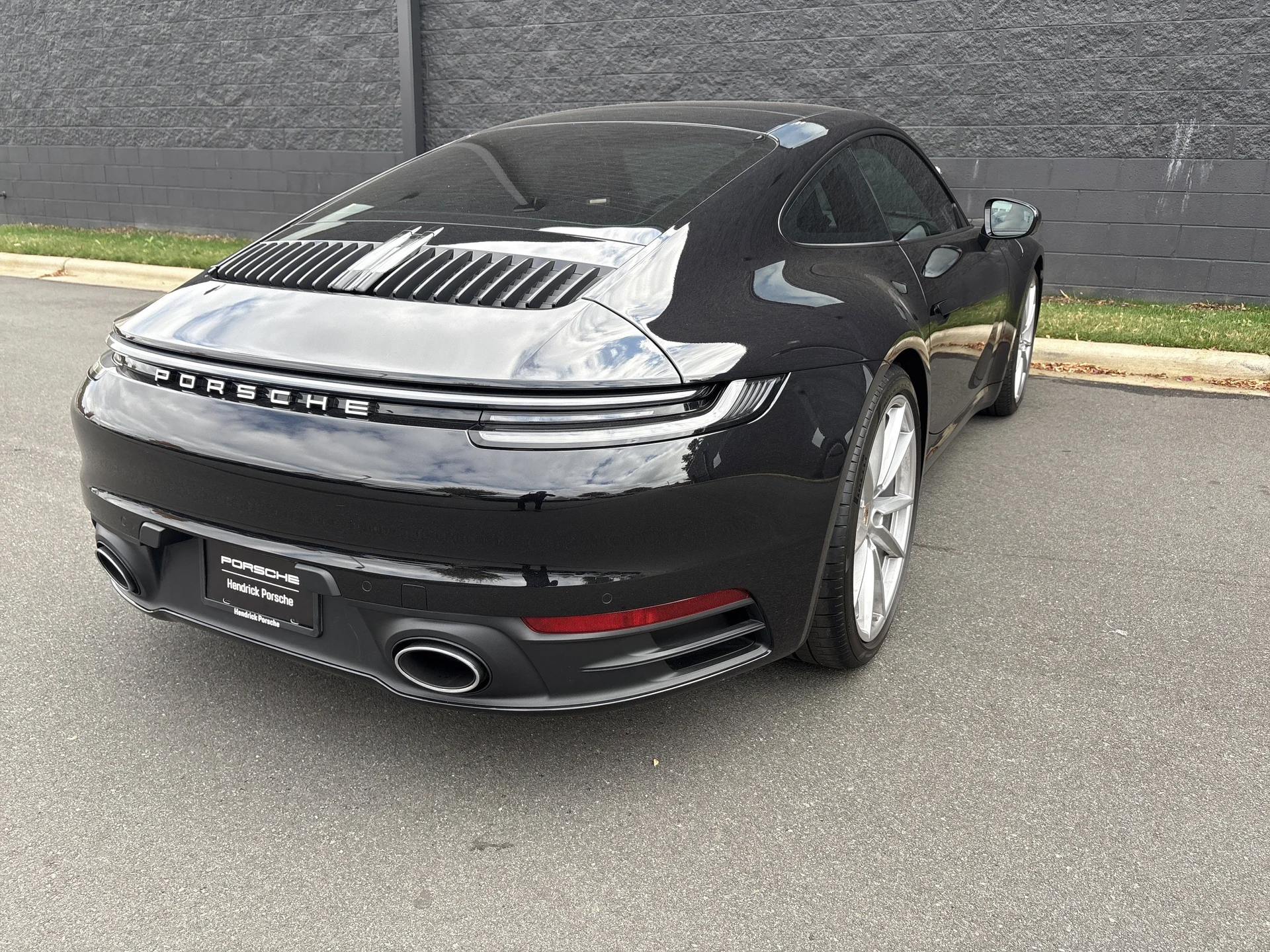 mph006_355672326_c4cdb4987e9a4a3f875533384a55c768_5f27520375