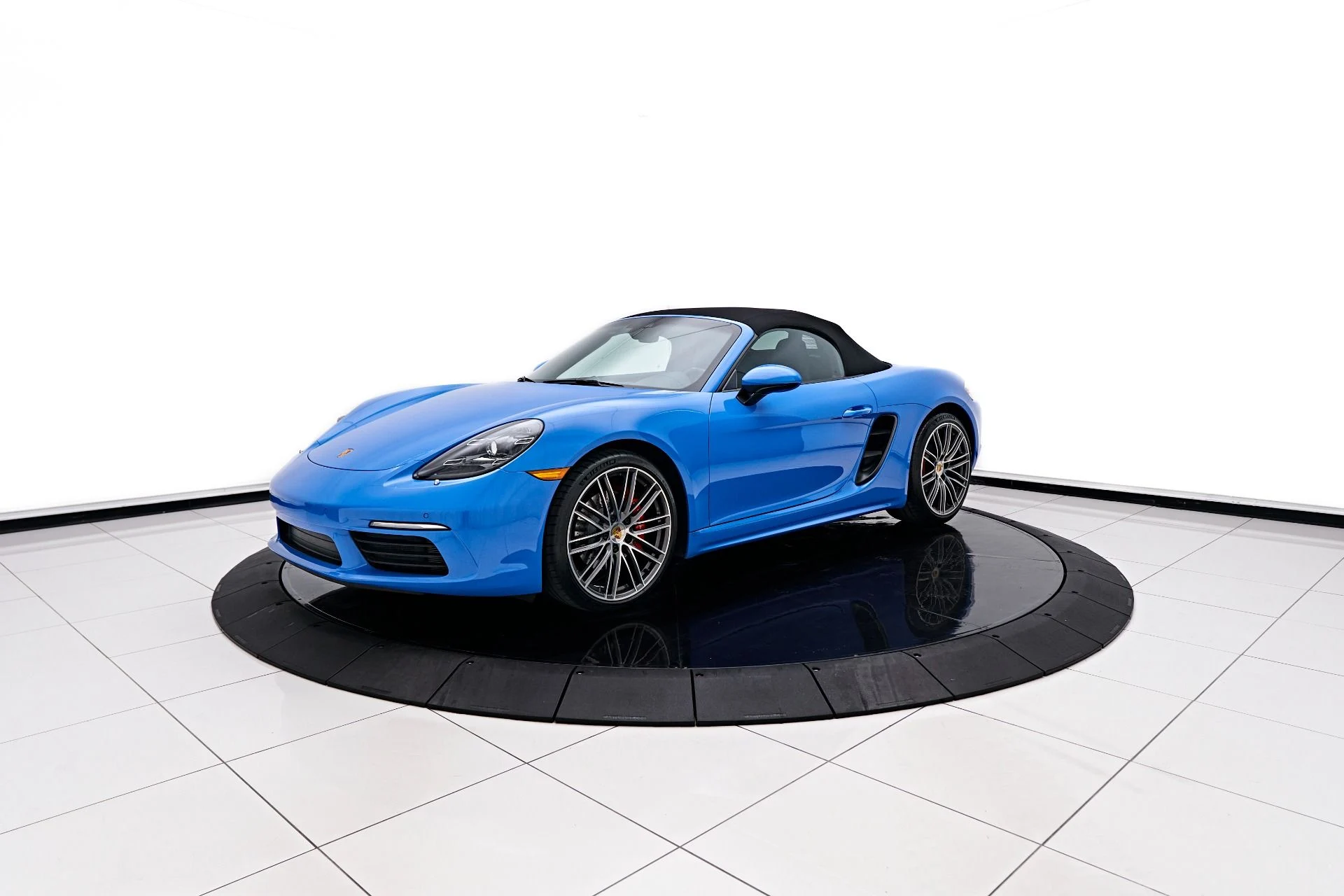 mph006_3557749702_Used_2022_Porsche_718_Boxster_S_1706642214_50947e3ab4