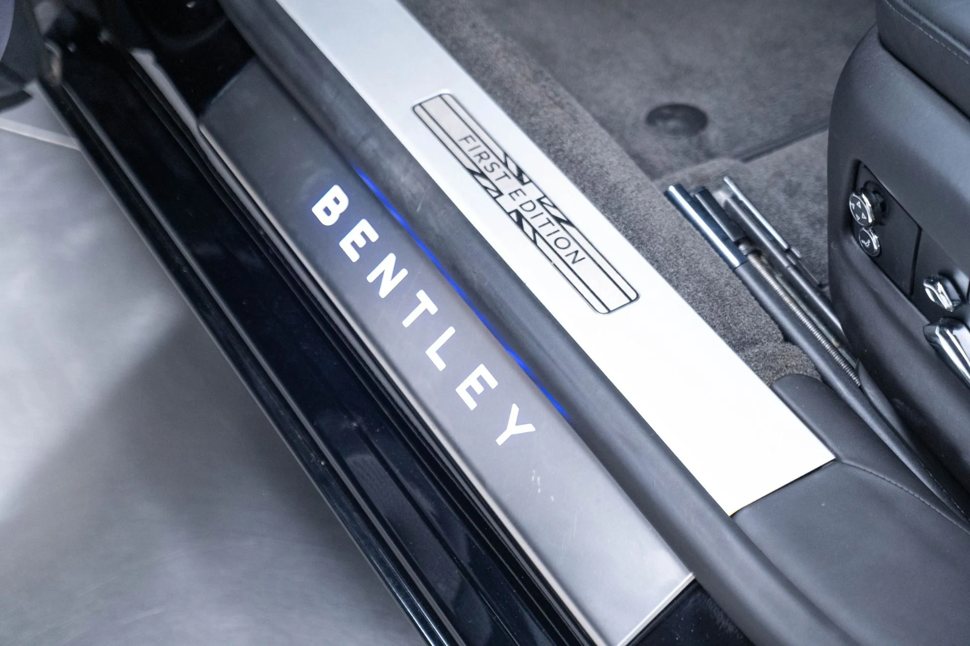 mph006_3558168597_Used_2020_Bentley_Flying_Spur_W12_1783372083_55fccf2e5a