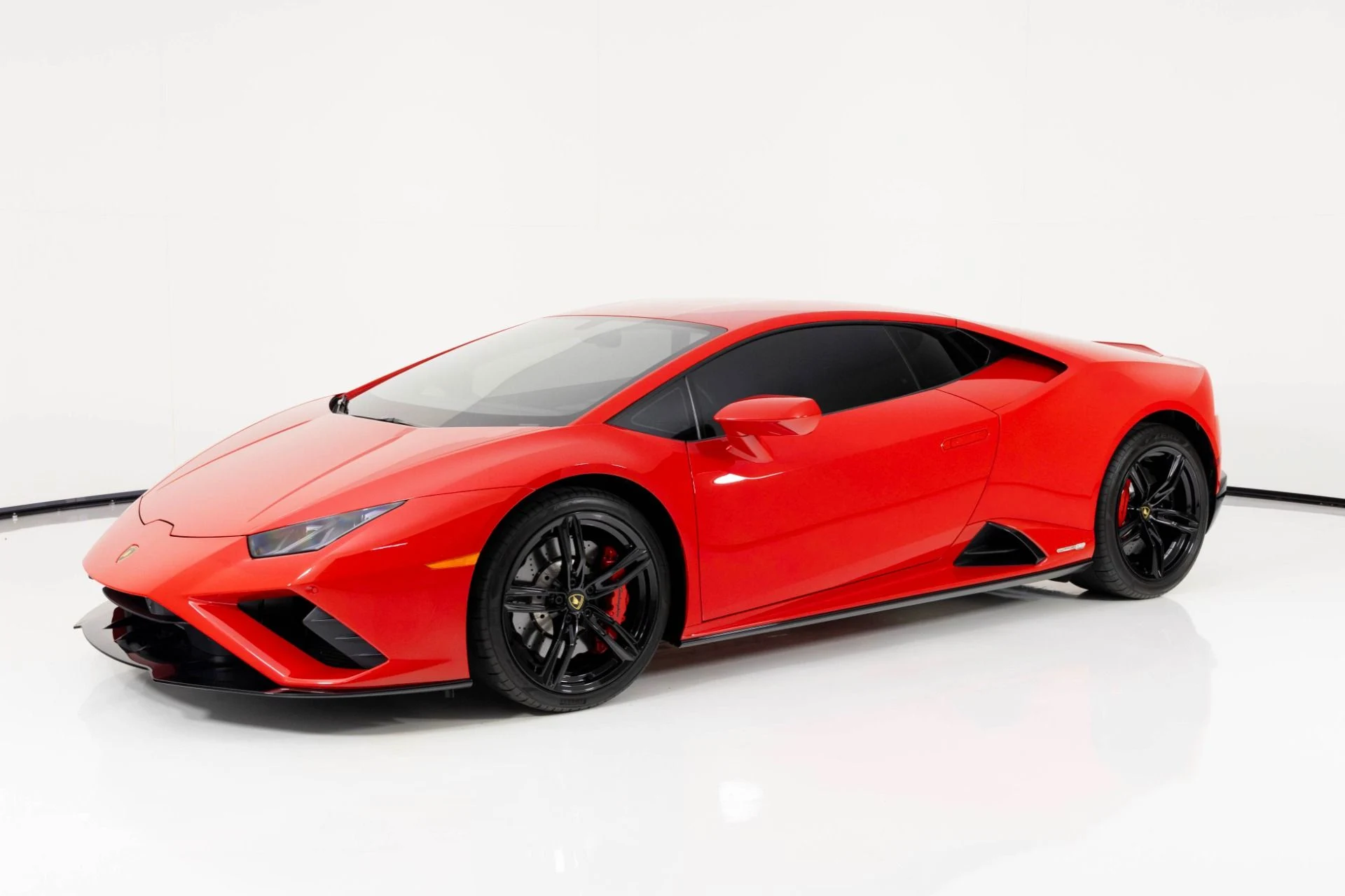 mph006_3563447396_Used_2021_Lamborghini_Huracan_EVO_1762806437_0e919aa398