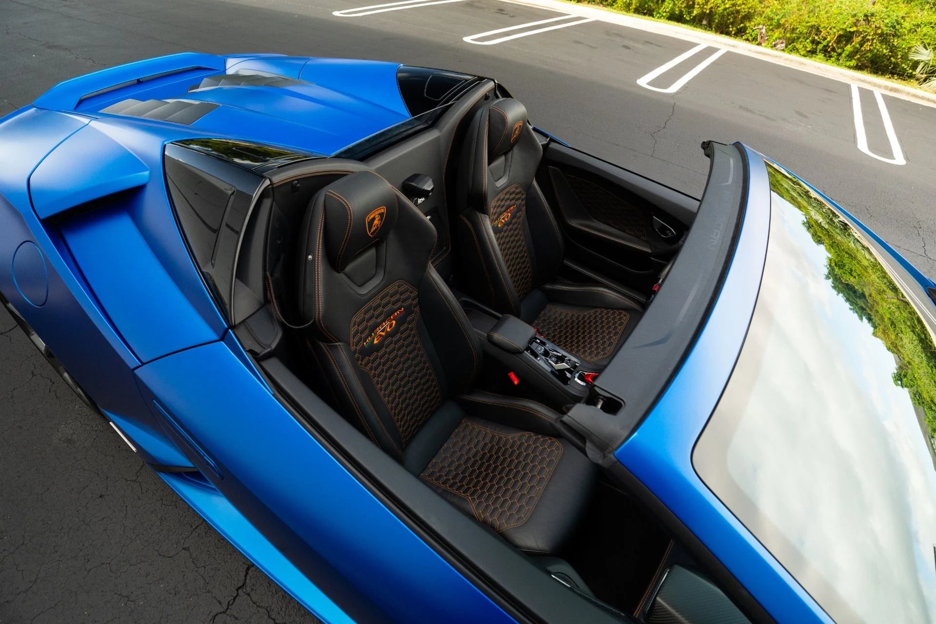 mph006_356747993_Used_2023_Lamborghini_Huracan_EVO_Spyder_1763055563_4c13ad0eec