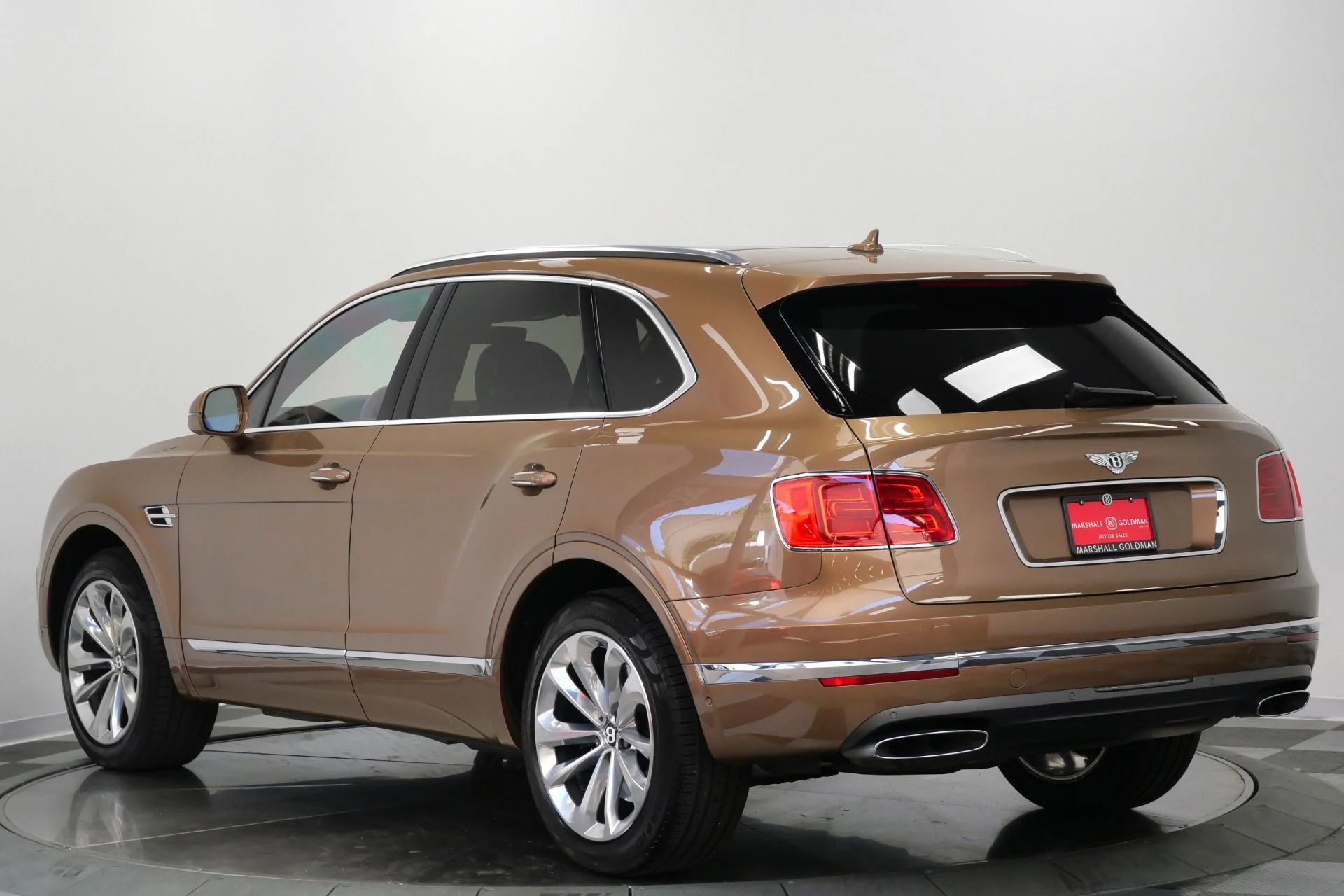mph006_3570975296_Used_2017_Bentley_Bentayga_W12_Four_Seat_Comfort_Specification_with_Rear_Console_1776956377_d2ed506fde