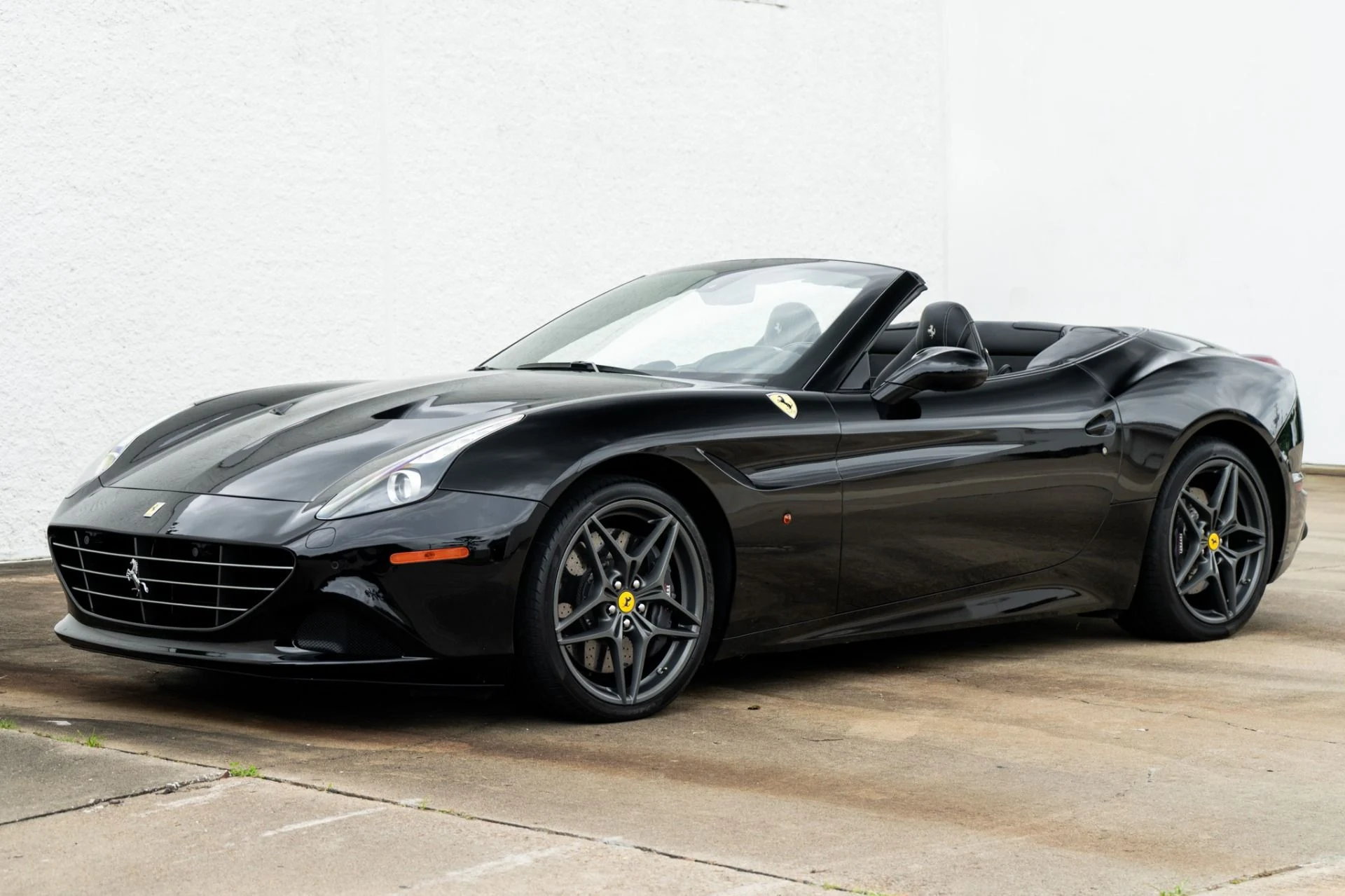 mph006_3576594163_Used_2018_Ferrari_California_T_1781897597_92f1ee8fc0