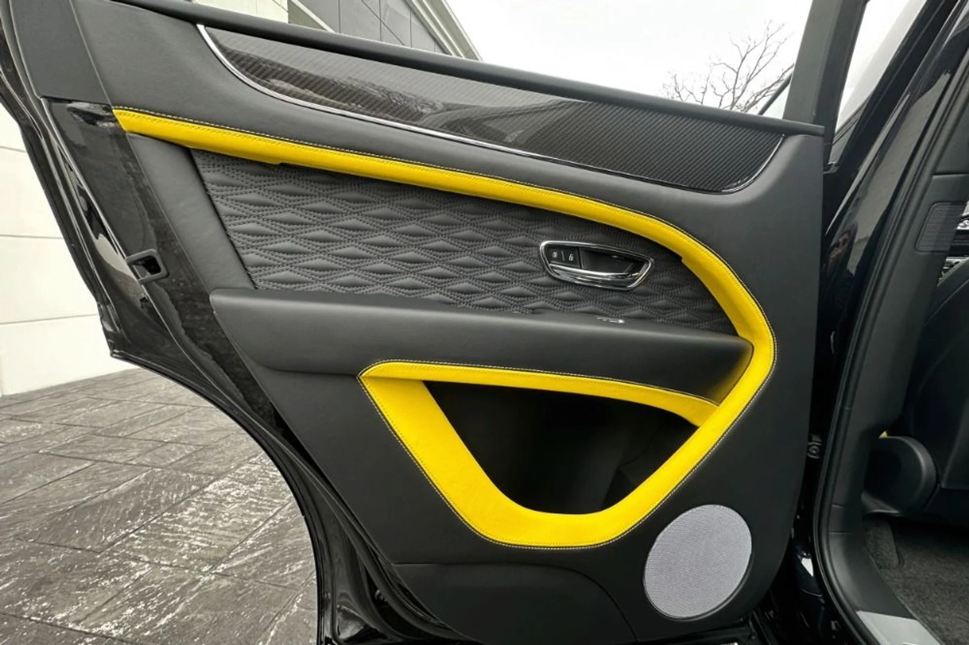 mph006_3581803373_New_2026_Bentley_Bentayga_Speed_1770287407_94b1244091