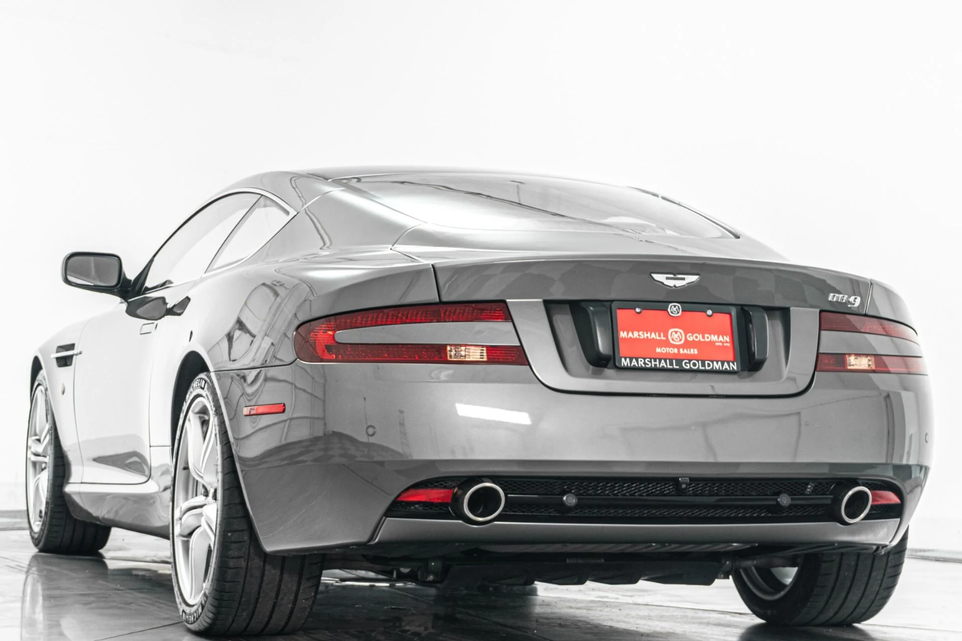 mph006_3586782667_Used_2007_Aston_Martin_DB_9_V12_Power_Classic_Lines_1782333379_3b13aab10b