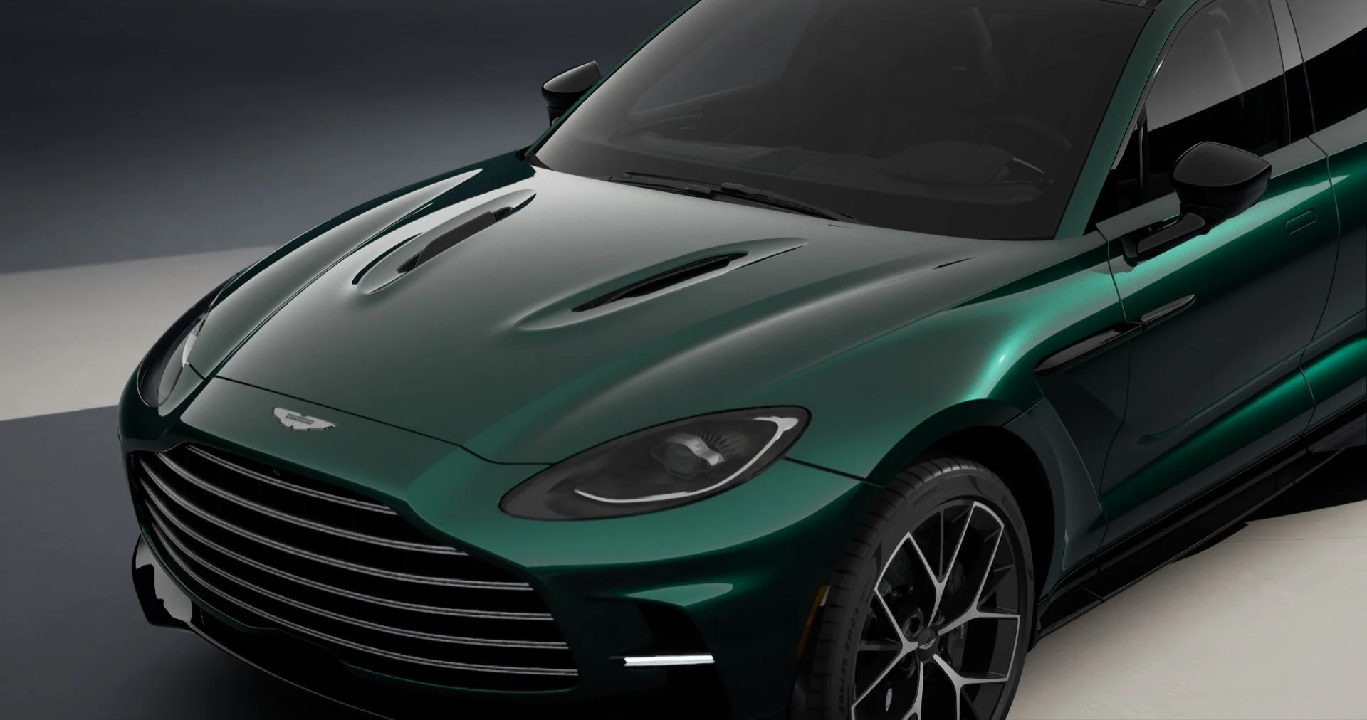 mph006_3588821372_Used_2026_Aston_Martin_DBX_707_1780515920_bcb71e7442